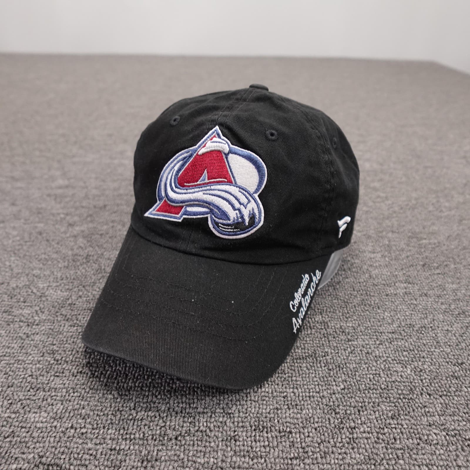 Colorado Avalanche Hat Cap Strap Back Mens One Size Black NHL Hockey Fanatics
