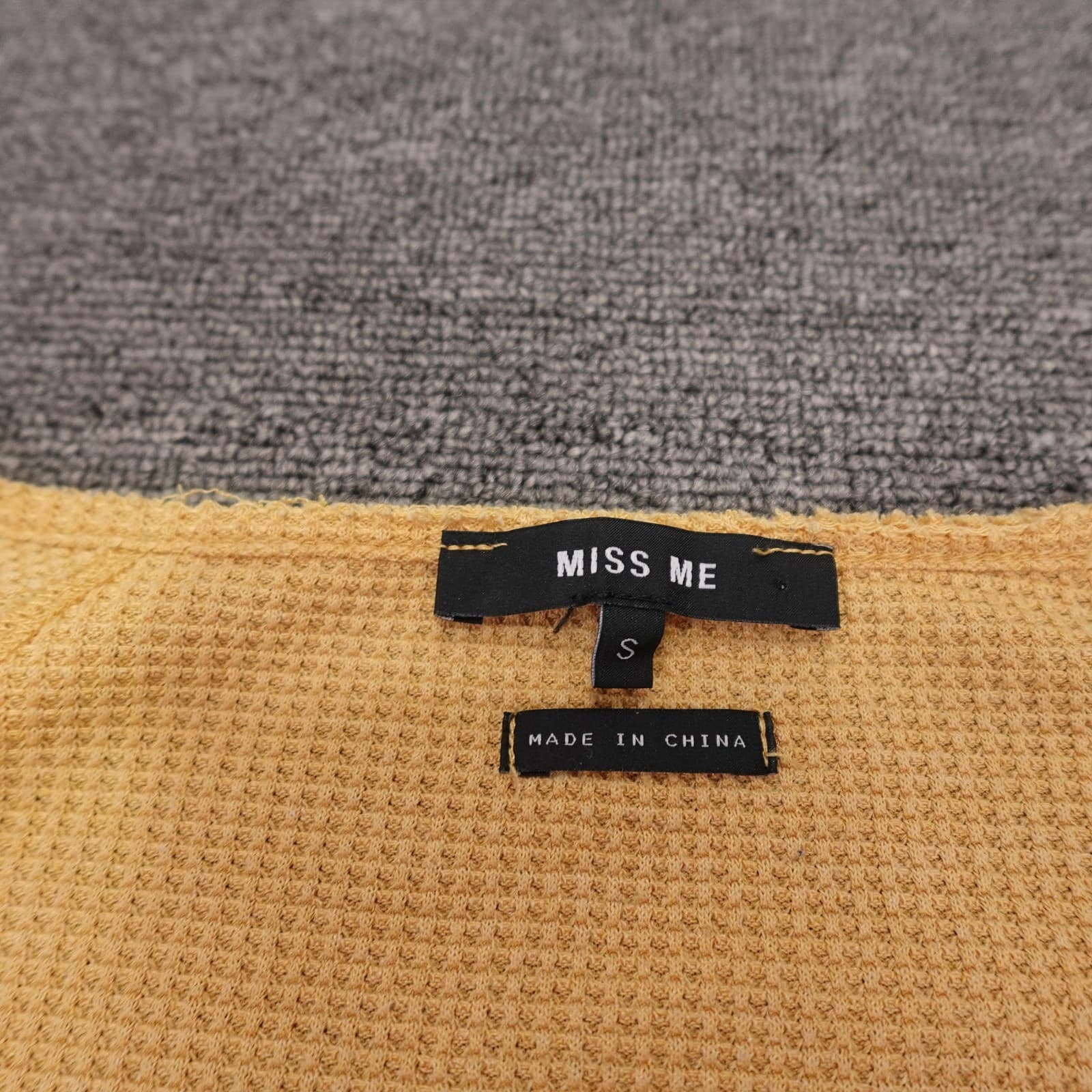 Miss Me Shirt Womens Small Yellow Thermal Waffle Knit Henley Long Sleeve Top - Thumbnail 3