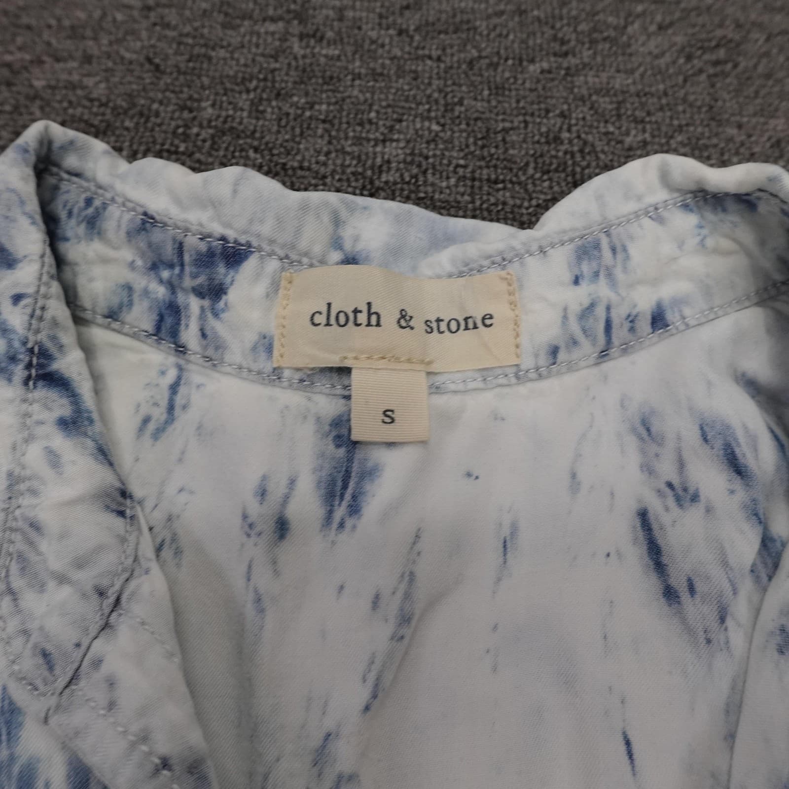 Cloth & Stone Shirt Womens Small Blue Tie Dye Sleeveless Button Up Casual Top - Thumbnail 3