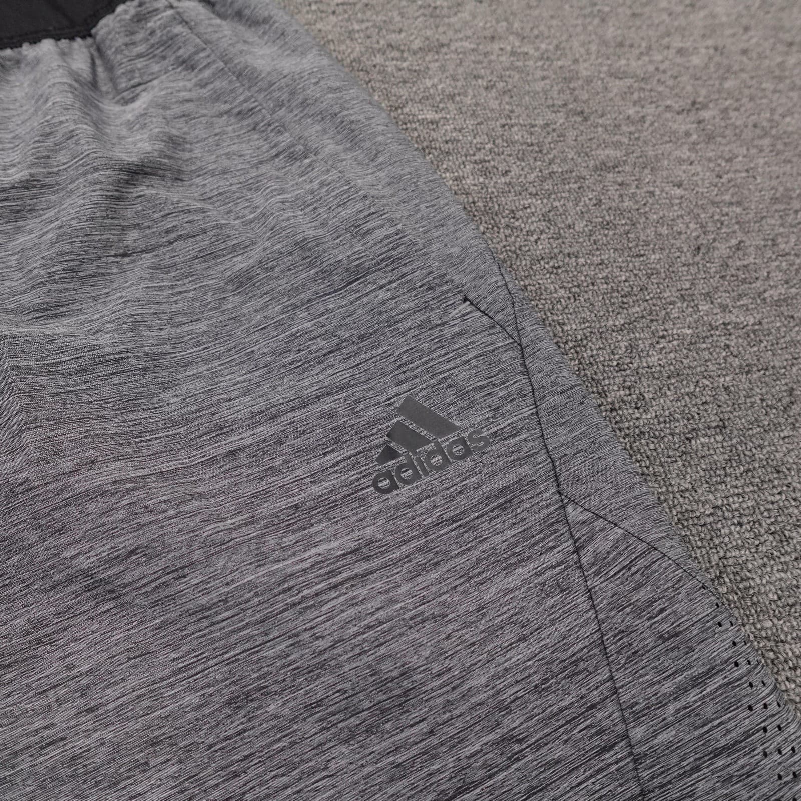 Adidas Shorts Mens XL Gray Jersey Athletic Drawstring Stretch Running Gym - Thumbnail 3