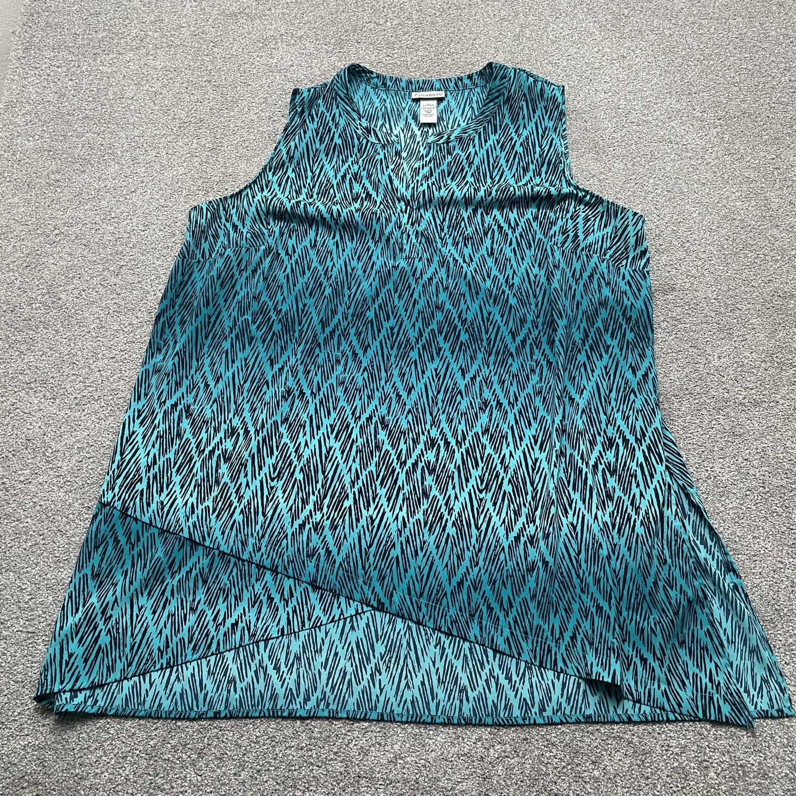 Catherines Tank Top Womens 2X 22/24W Sleeveless Asymmetrical Plus Size Shirt