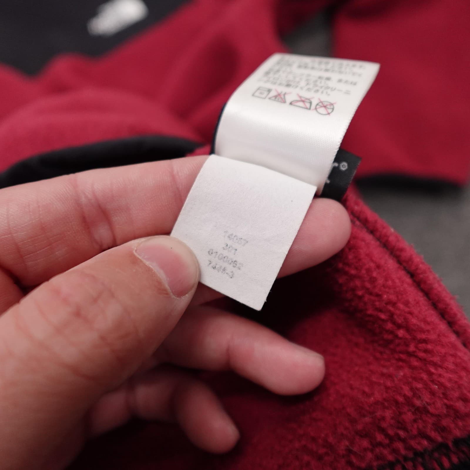 The North Face Jacket Womens Small Red Black Polartec Fleece Full Zip Outdoor - Thumbnail 9