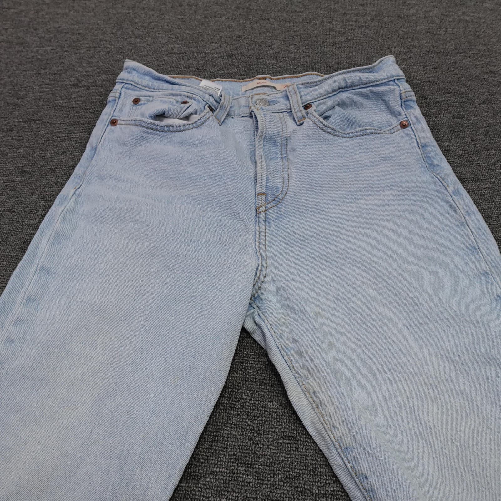 Levis Premium Wedgie Jeans Womens 28 Blue Light Wash High Rise Straight 28x28 - Thumbnail 3