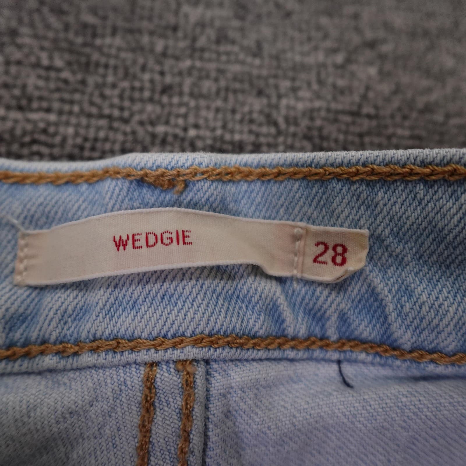 Levis Premium Wedgie Jeans Womens 28 Blue Light Wash High Rise Straight 28x28 - Thumbnail 5