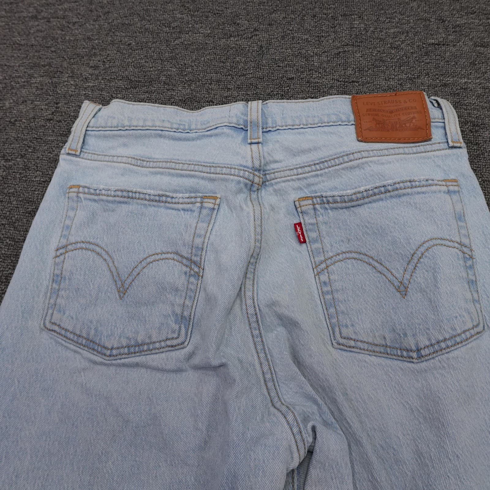 Levis Premium Wedgie Jeans Womens 28 Blue Light Wash High Rise Straight 28x28 - Thumbnail 8