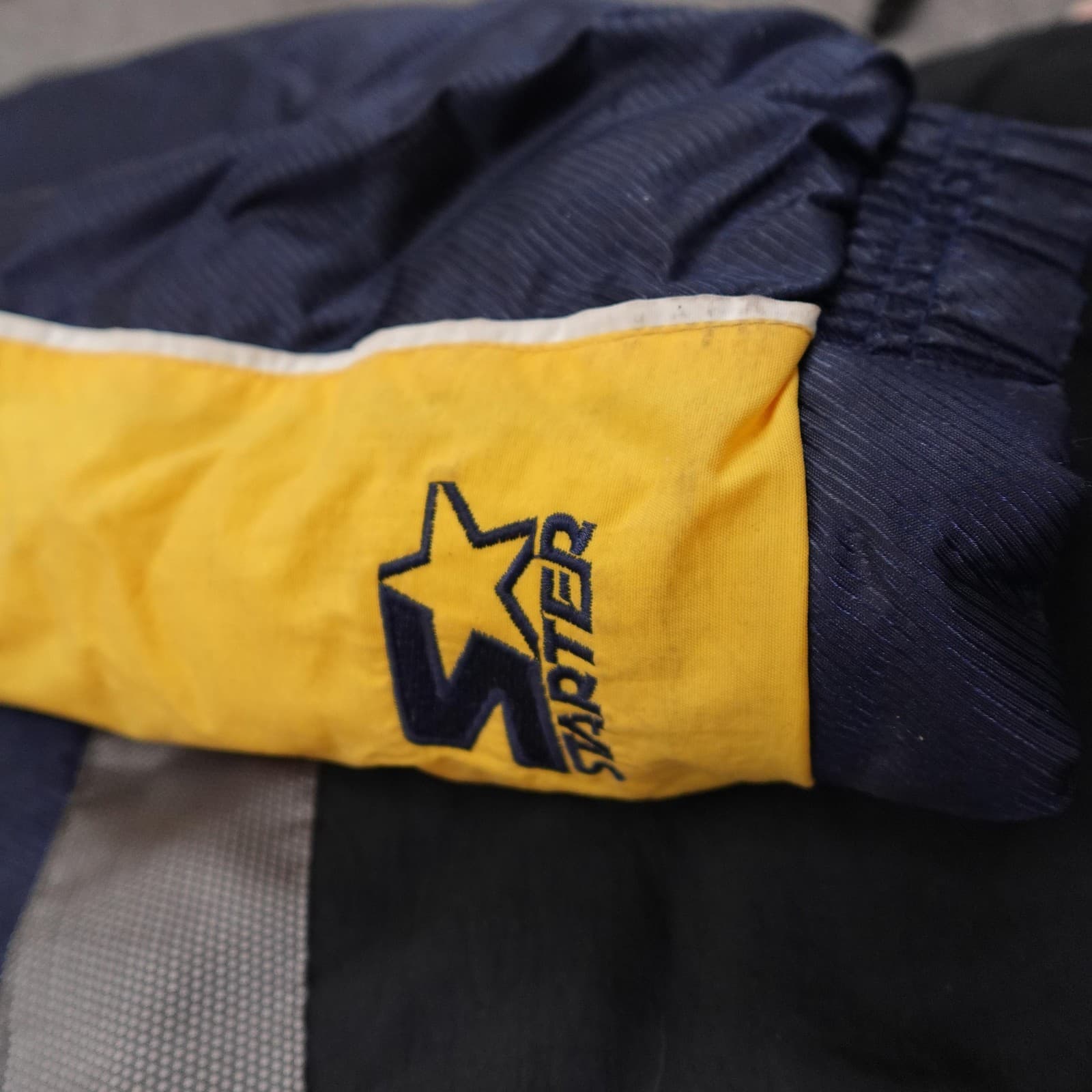 Vintage Michigan Wolverines Jacket XL Blue NCAA Football Starter 90s Full Zip - Thumbnail 6