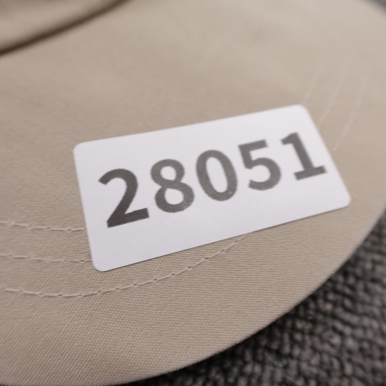 Vintage GAP Hat Cap Strap Back Mens M Beige Twill Baseball Casual Solid - Thumbnail 8