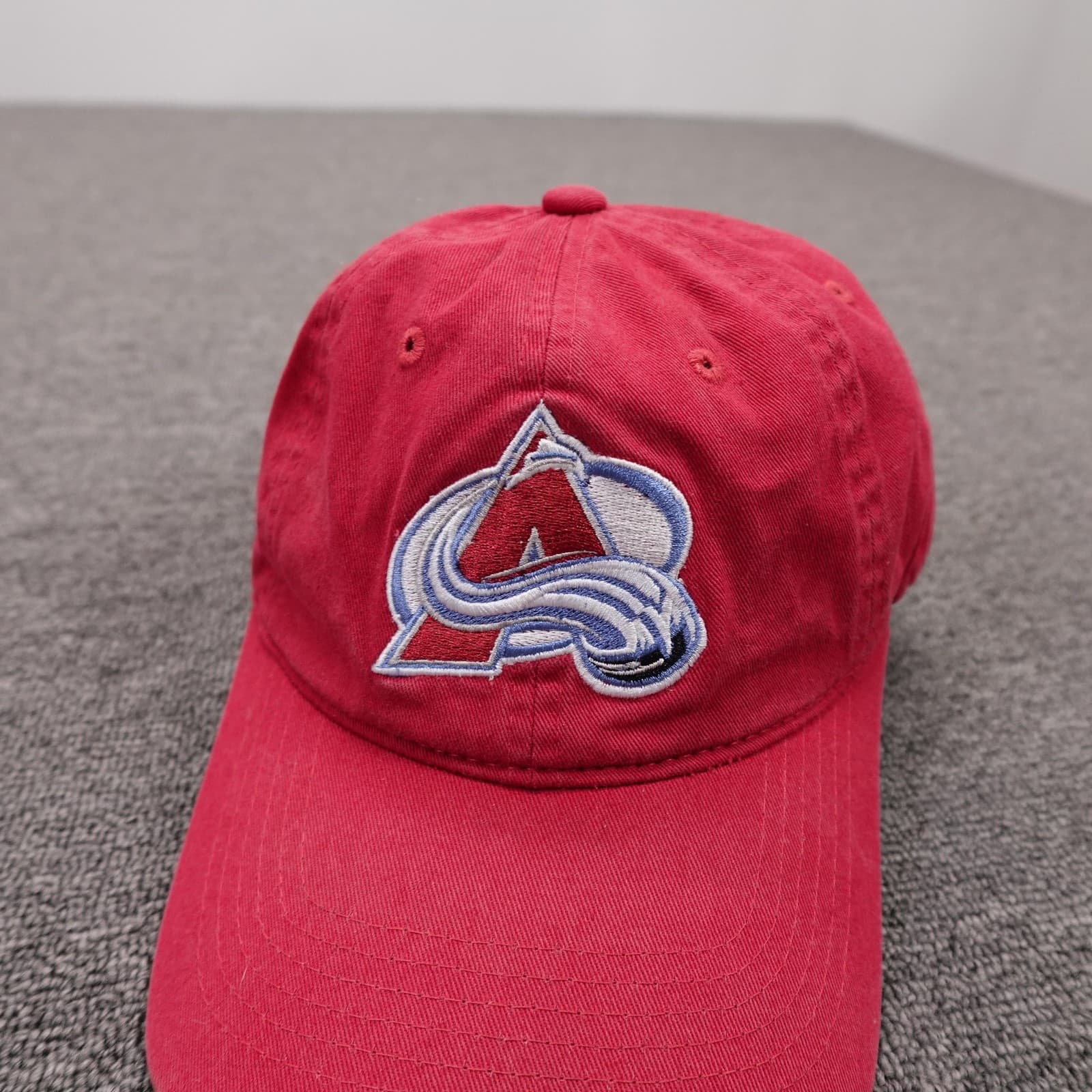 Colorado Avalanche Hat Cap Strap Back Mens One Size Dad Hat Red NHL Hockey - Thumbnail 2