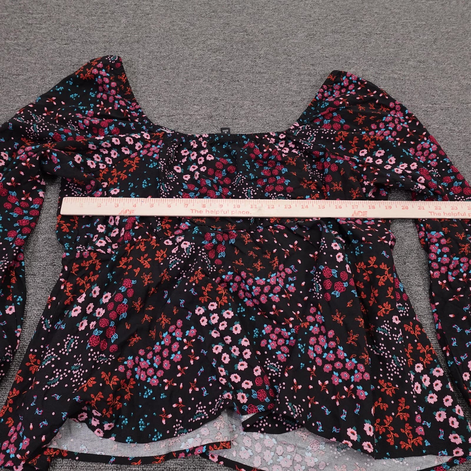 Torrid Blouse Womens 4 Black Floral Sweetheart Neck Long Sleeve Peplum Top - Thumbnail 4