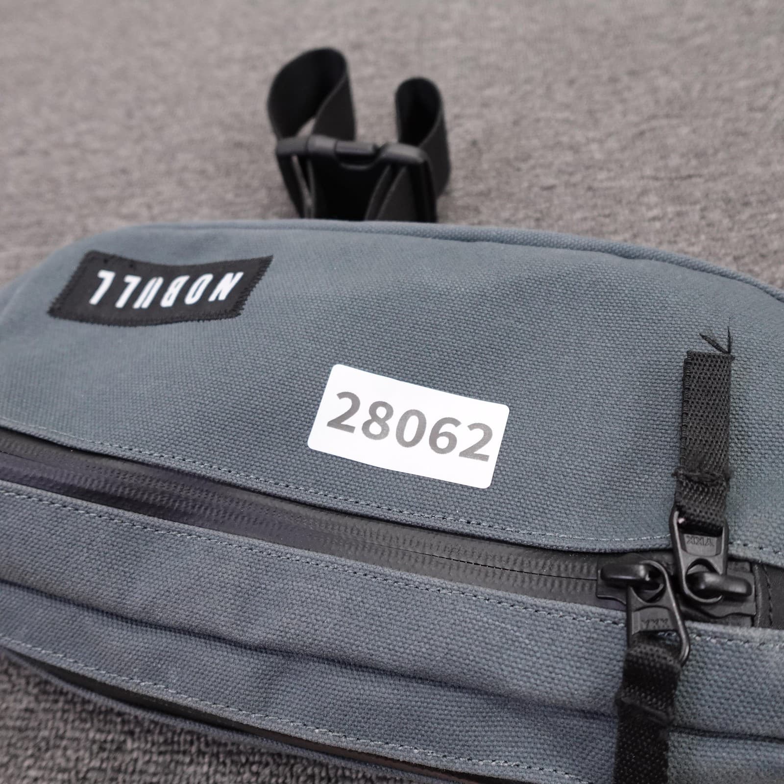 NOBULL Fanny Pack Gray Canvas Travel Waist Belt Bag Unisex Adjustable Sport - Thumbnail 5