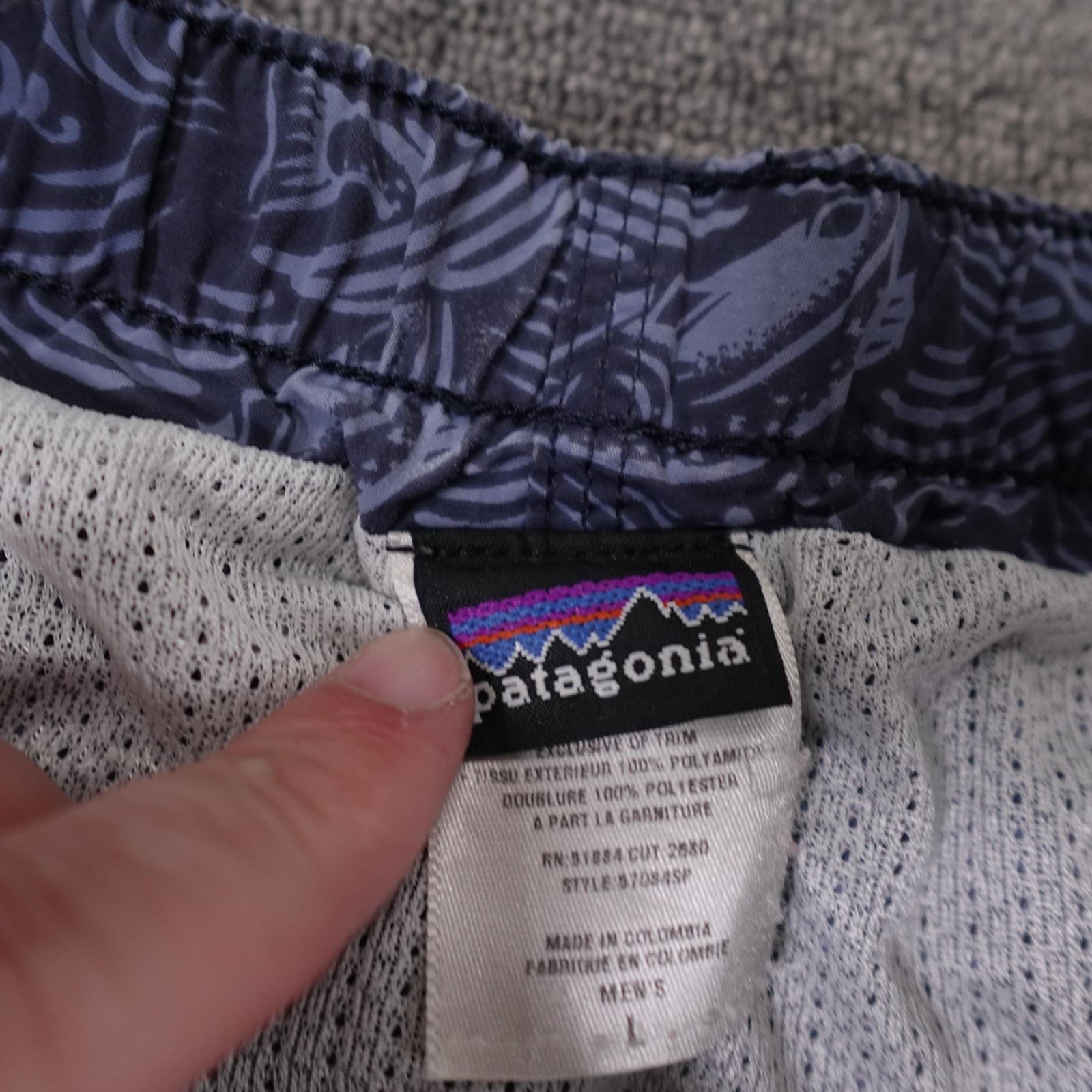 VINTAGE Patagonia Shorts Large Blue Fish All Over Print Mesh Belted Swim Trunks - Thumbnail 3