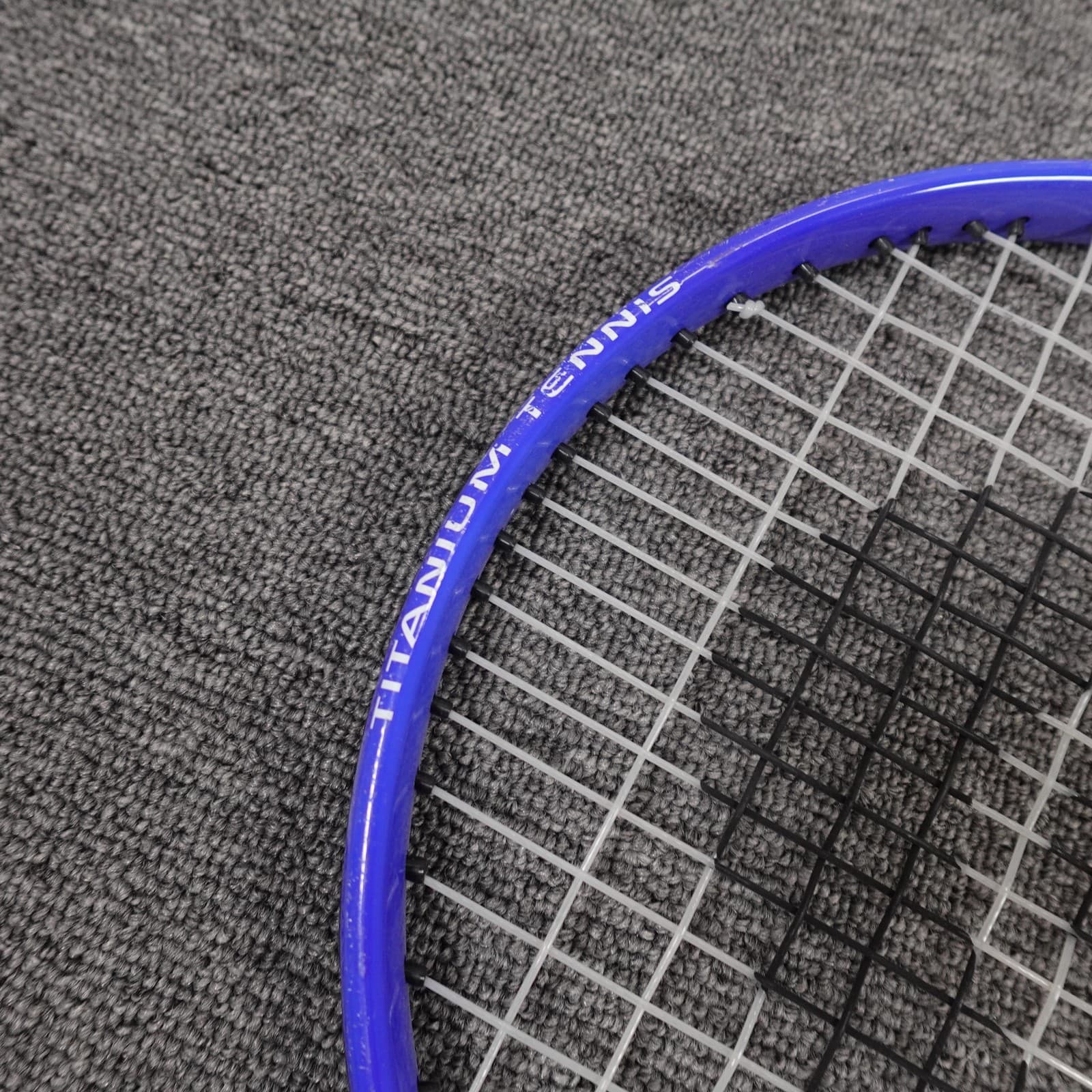 HEAD Ti.Conquest Tennis Racquet 4 3/8 Grip Titanium Blue White Racket Adult - Thumbnail 4
