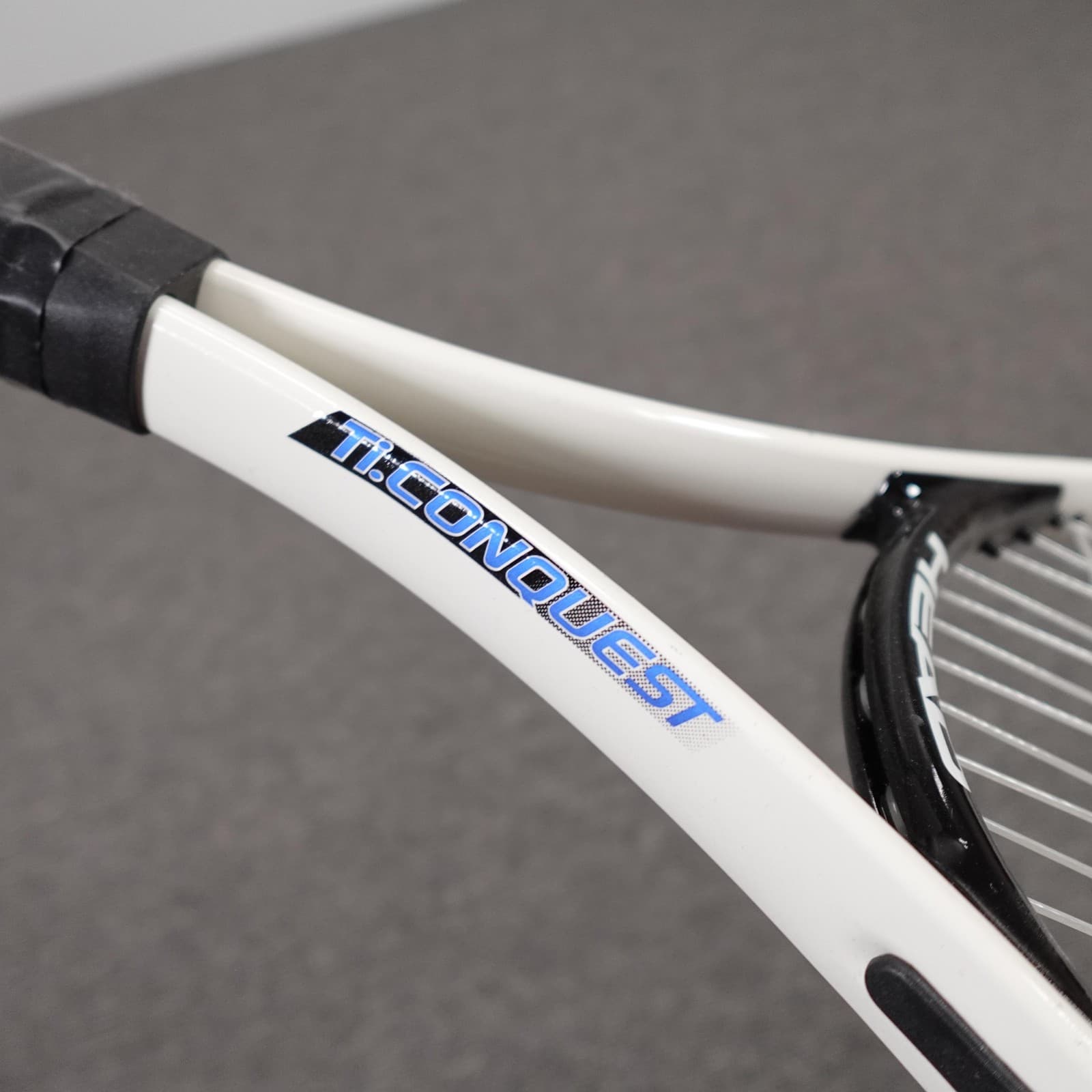 HEAD Ti.Conquest Tennis Racquet 4 3/8 Grip Titanium Blue White Racket Adult - Thumbnail 6