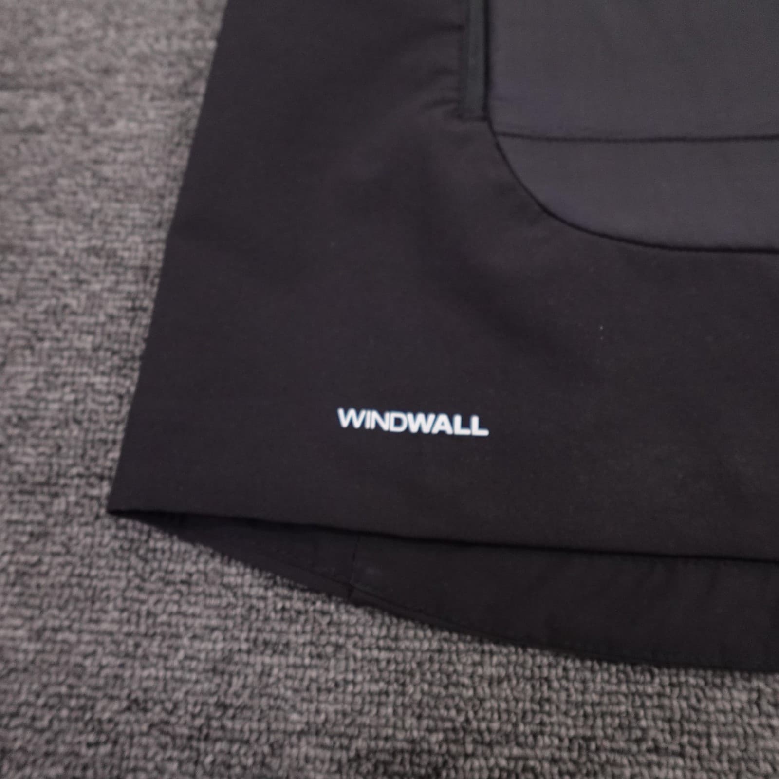 The North Face Vest Womens Medium Black WindWall Quilted Softshell Full Zip - Thumbnail 2