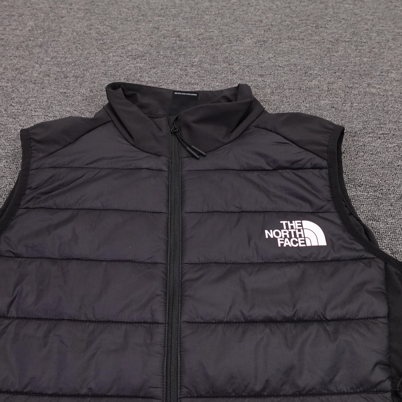 The North Face Vest Womens Medium Black WindWall Quilted Softshell Full Zip - Thumbnail 3