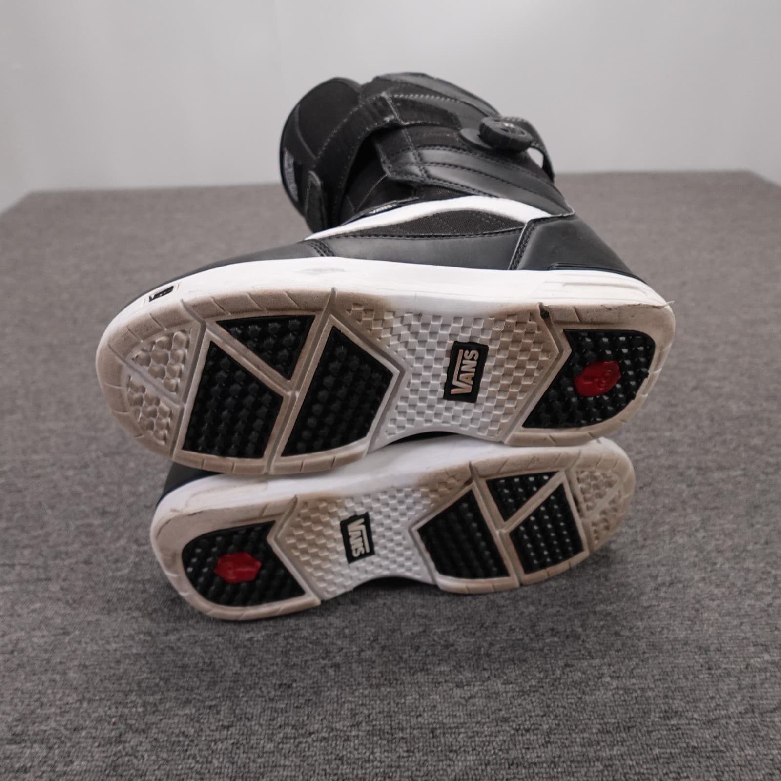 Vans Matlock Snowboard Boots Mens 12 Black TRI-FIT X Dial Lace Rubber Sole Grip - Thumbnail 17