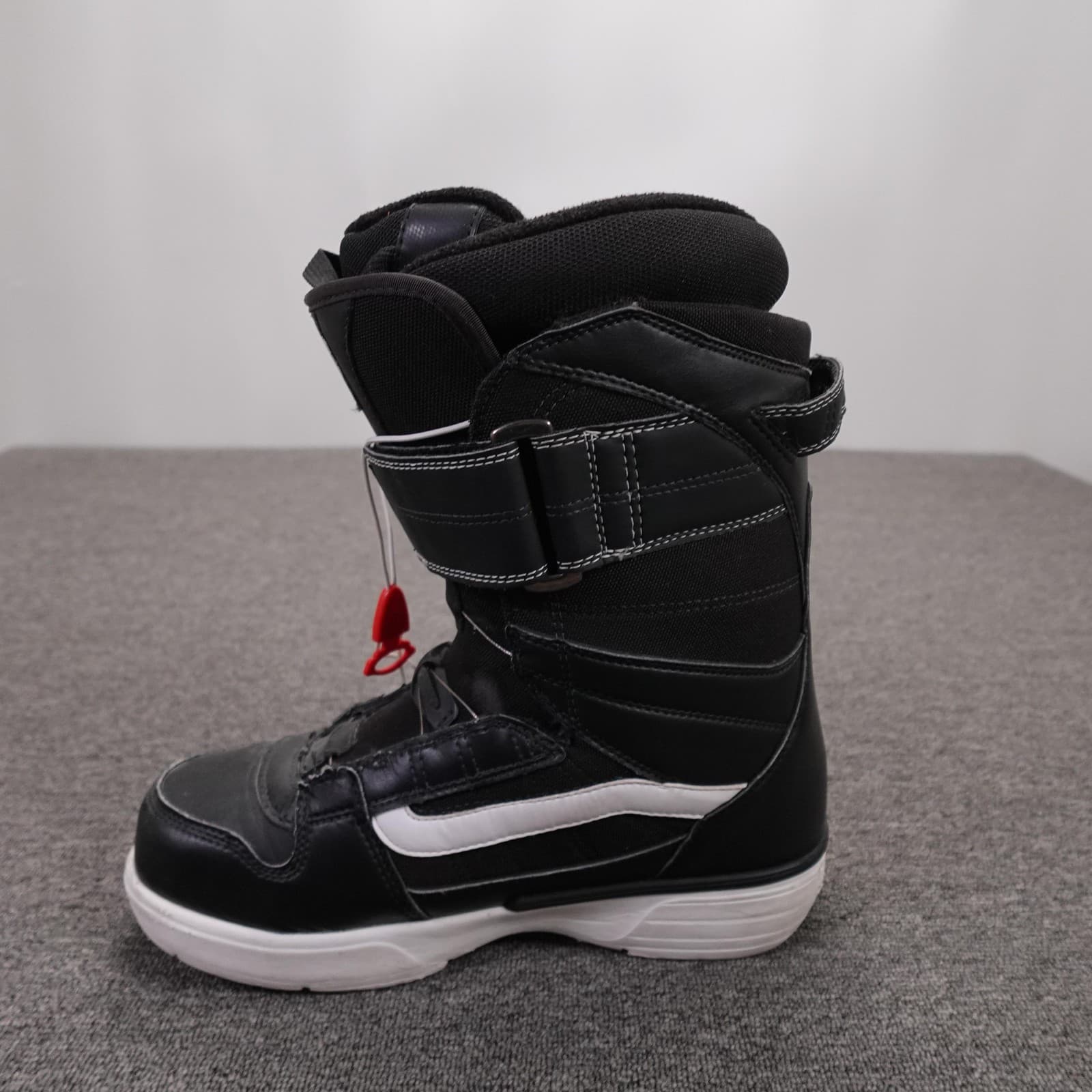Vans Matlock Snowboard Boots Mens 12 Black TRI-FIT X Dial Lace Rubber Sole Grip - Thumbnail 14