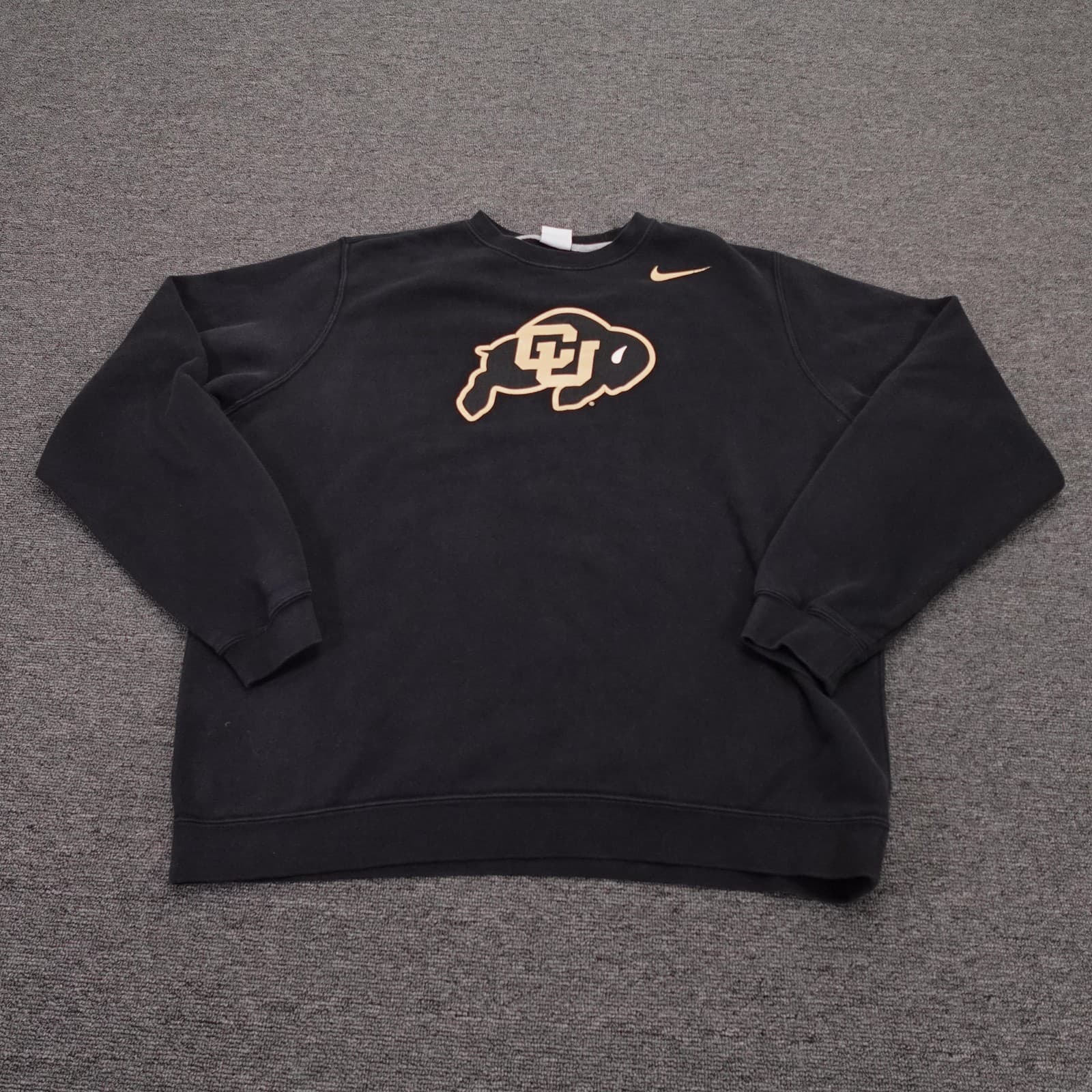 Colorado Buffaloes Sweatshirt Mens Large Black NCAA Football Nike Crewneck