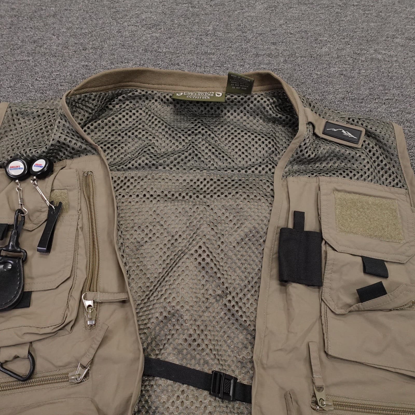 Sportsman's Warehouse Vest Mens Large Beige Nylon Mesh Fishing Utility HSW4051 - Thumbnail 2