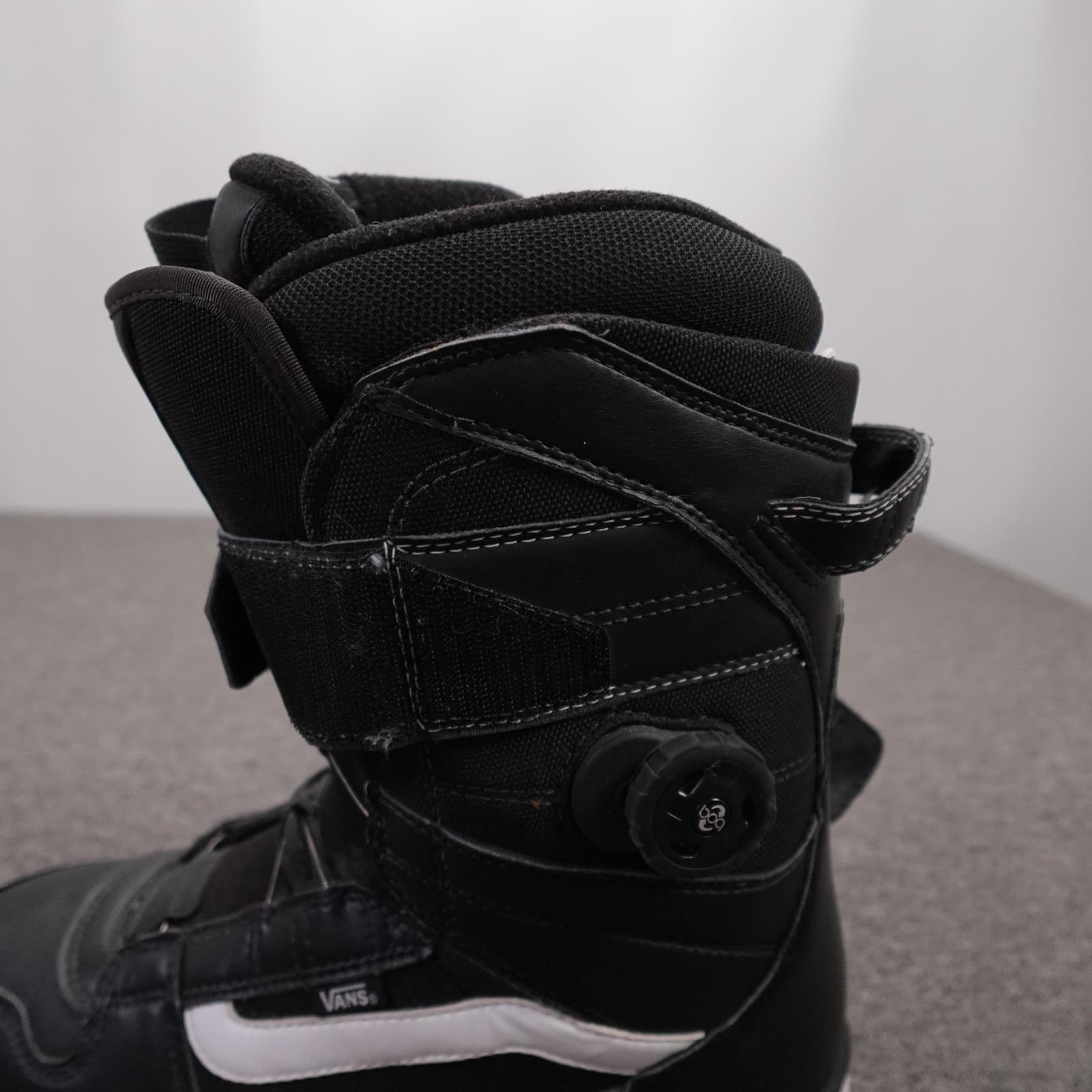 Vans Matlock Snowboard Boots Mens 12 Black TRI-FIT X Dial Lace Rubber Sole Grip - Thumbnail 5