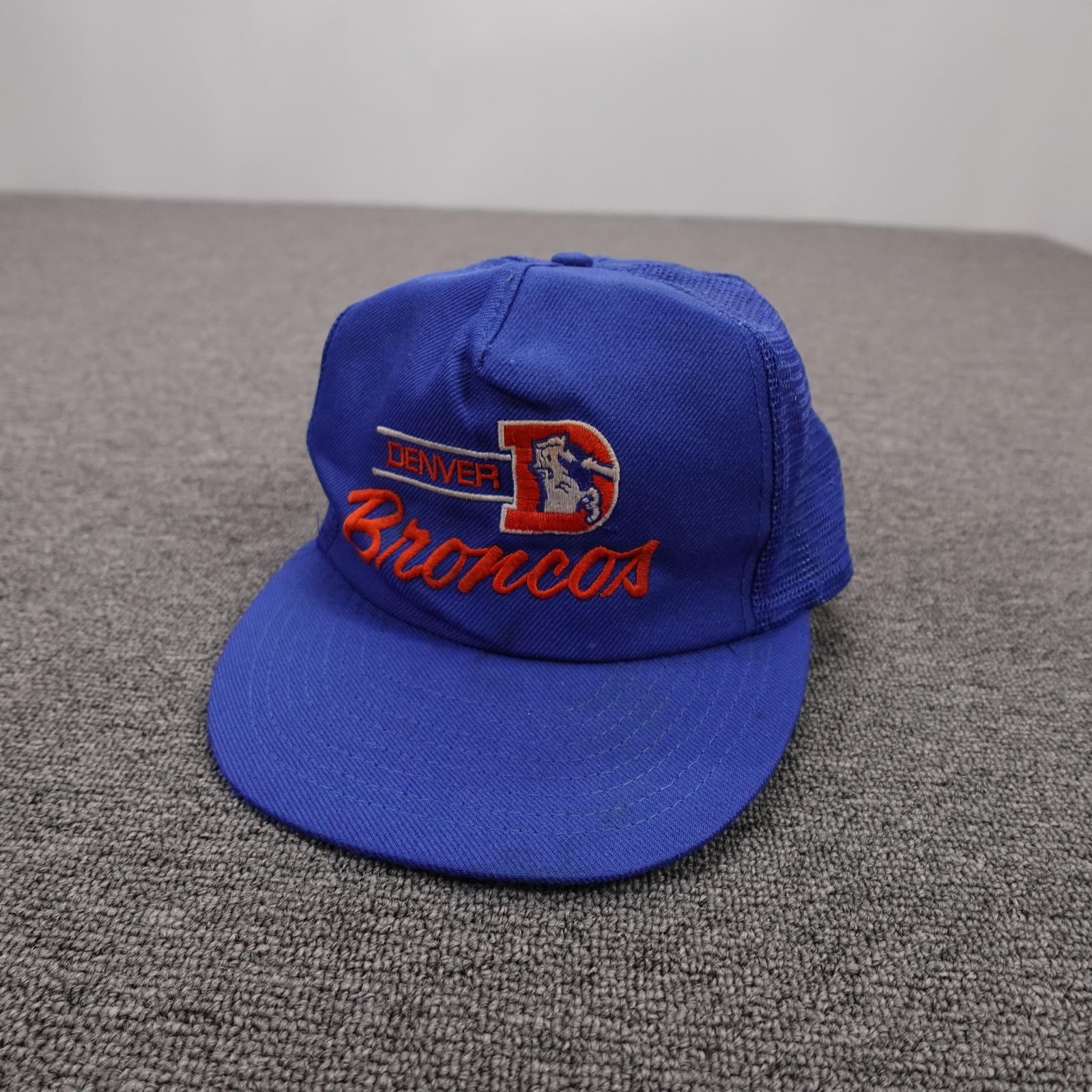 Vintage Denver Broncos Hat Cap Snap Back Mens One Size Blue NFL Football Trucker