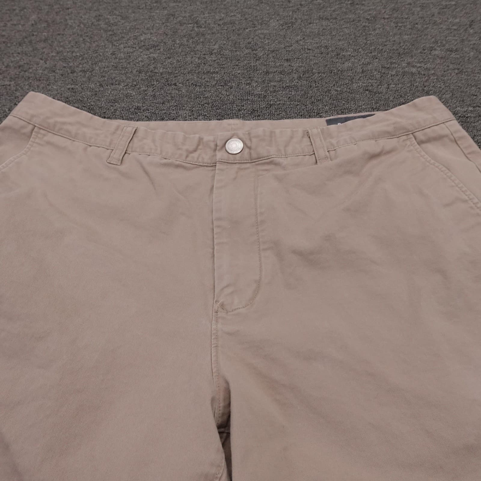 Bonobos Shorts Mens 38 Beige Chino Stretch 9 Inseam Casual Summer Wear - Thumbnail 2