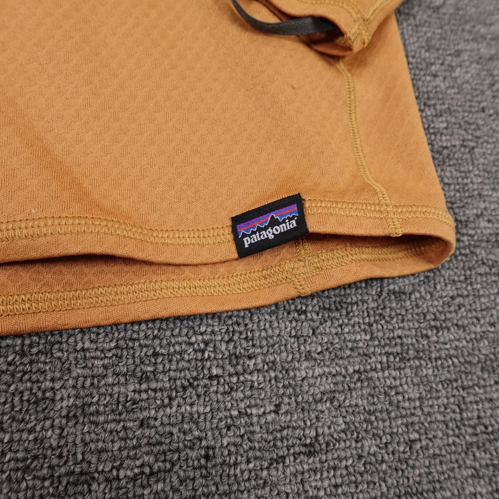 Patagonia Capilene Midweight Pullover Mens Small Orange 1/4 Zip Base Layer - Thumbnail 2