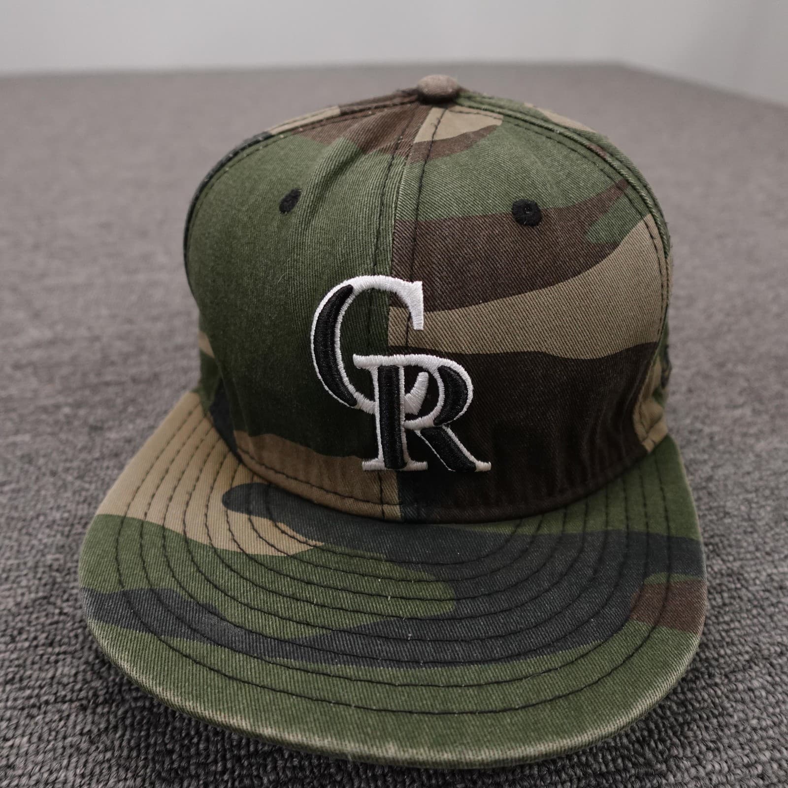 Colorado Rockies Hat Cap Fitted Mens 7 3/8 Camo MLB Baseball 59FIFTY New Era - Thumbnail 2