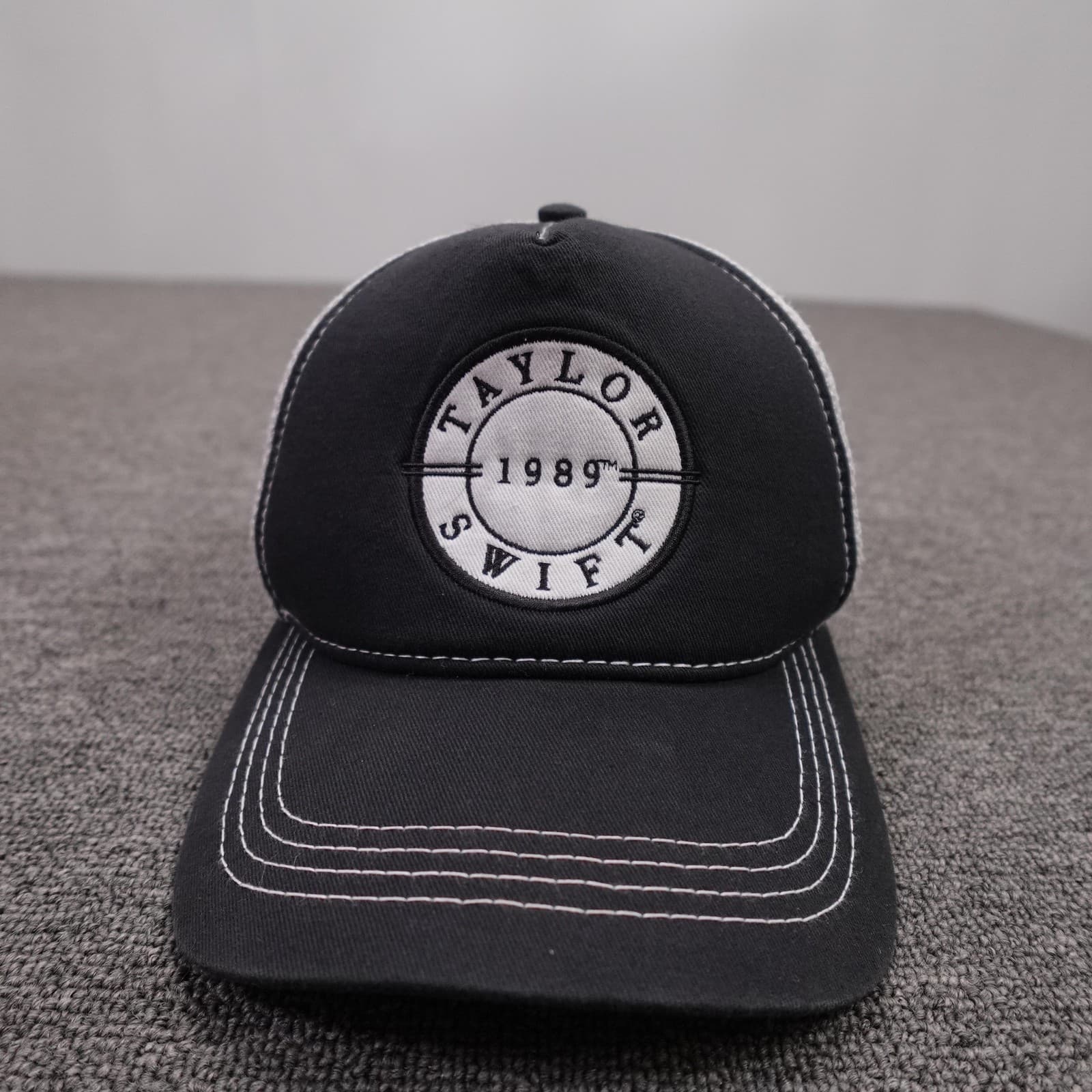 Taylor Swift 1989 Logo Trucker Hat Unisex Adjustable Black White Mesh Cap Merch