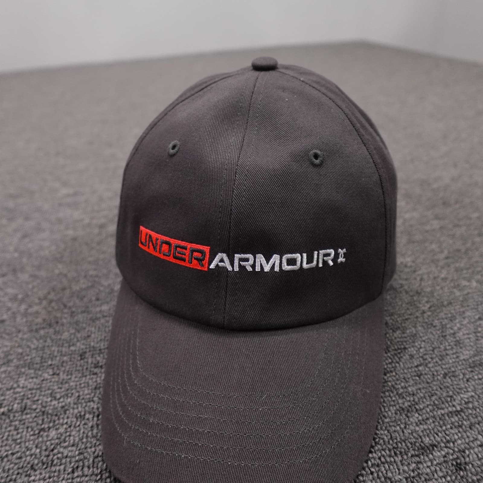 Under Armour Hat Cap Strap Back Mens One Size Gray Twill Baseball Logo - Thumbnail 2