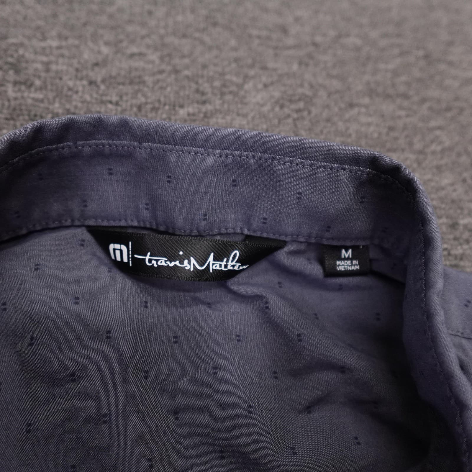 Travis Mathew Shirt Mens Medium Blue Polka Dot Short Sleeve Button Up Stretch - Thumbnail 3
