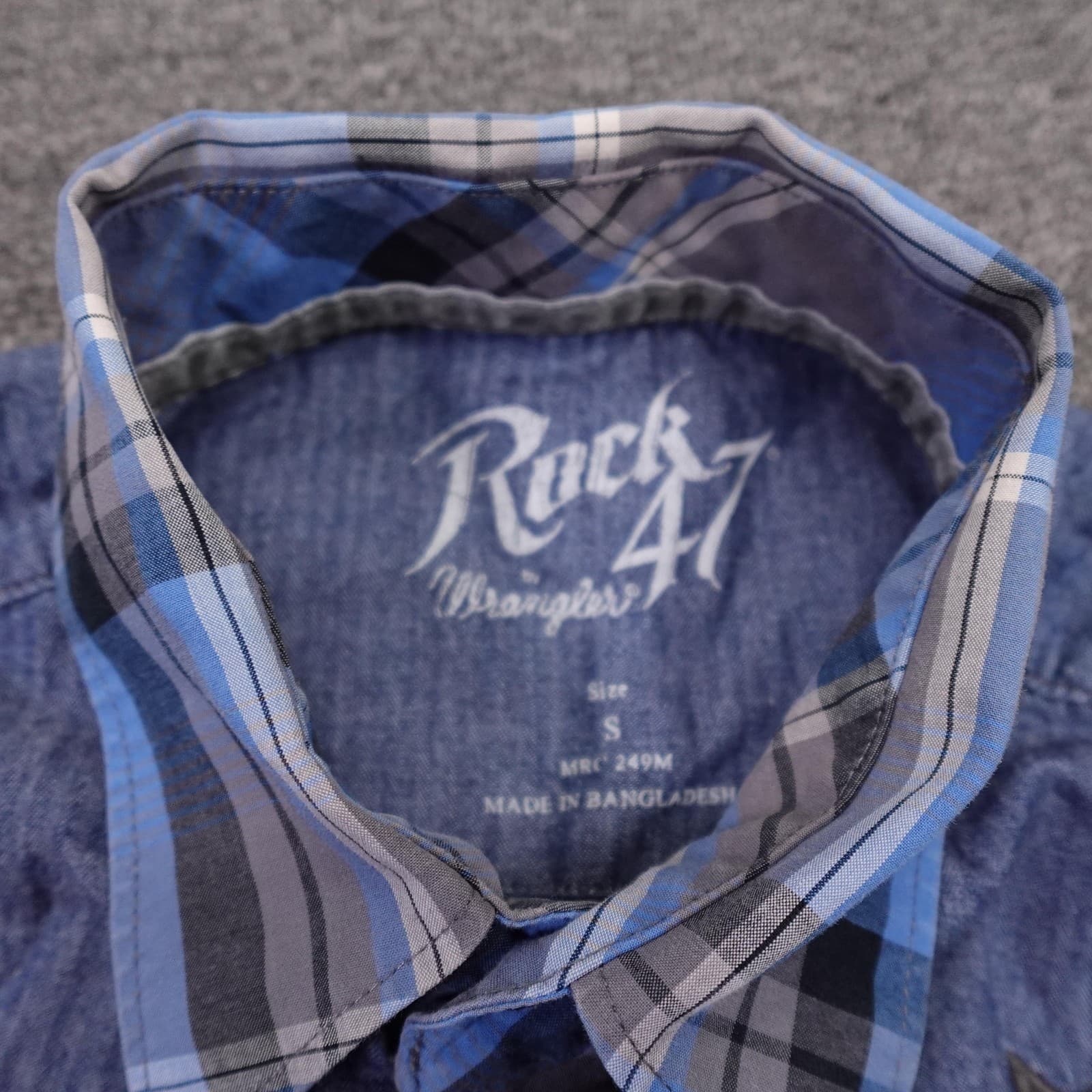 Wrangler Rock 47 Shirt Mens Small Blue Plaid Western Snap Long Sleeve Casual - Thumbnail 3