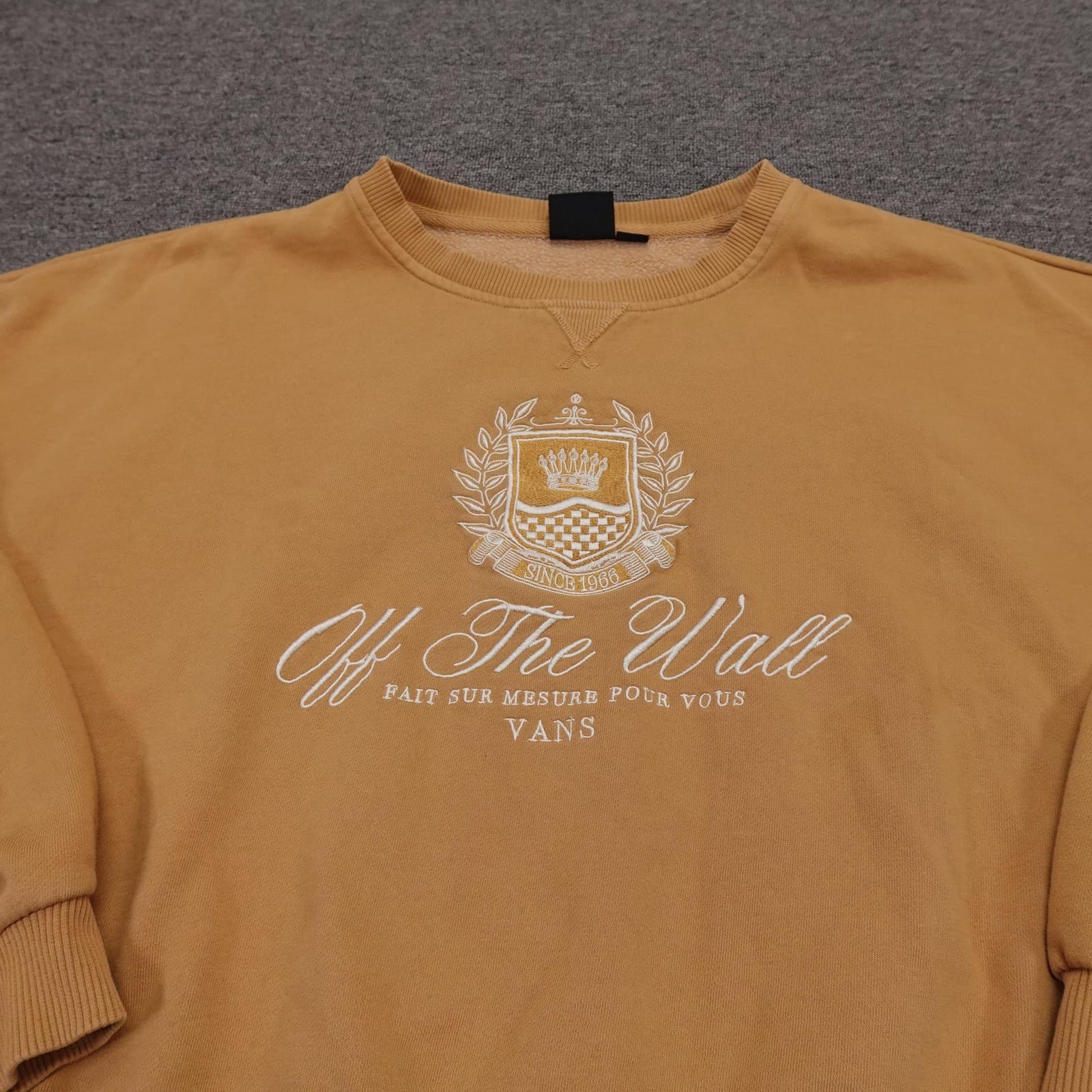 Vans Sweatshirt Womens Large Yellow Off The Wall Crest Fleece Pullover Graphic - Thumbnail 2