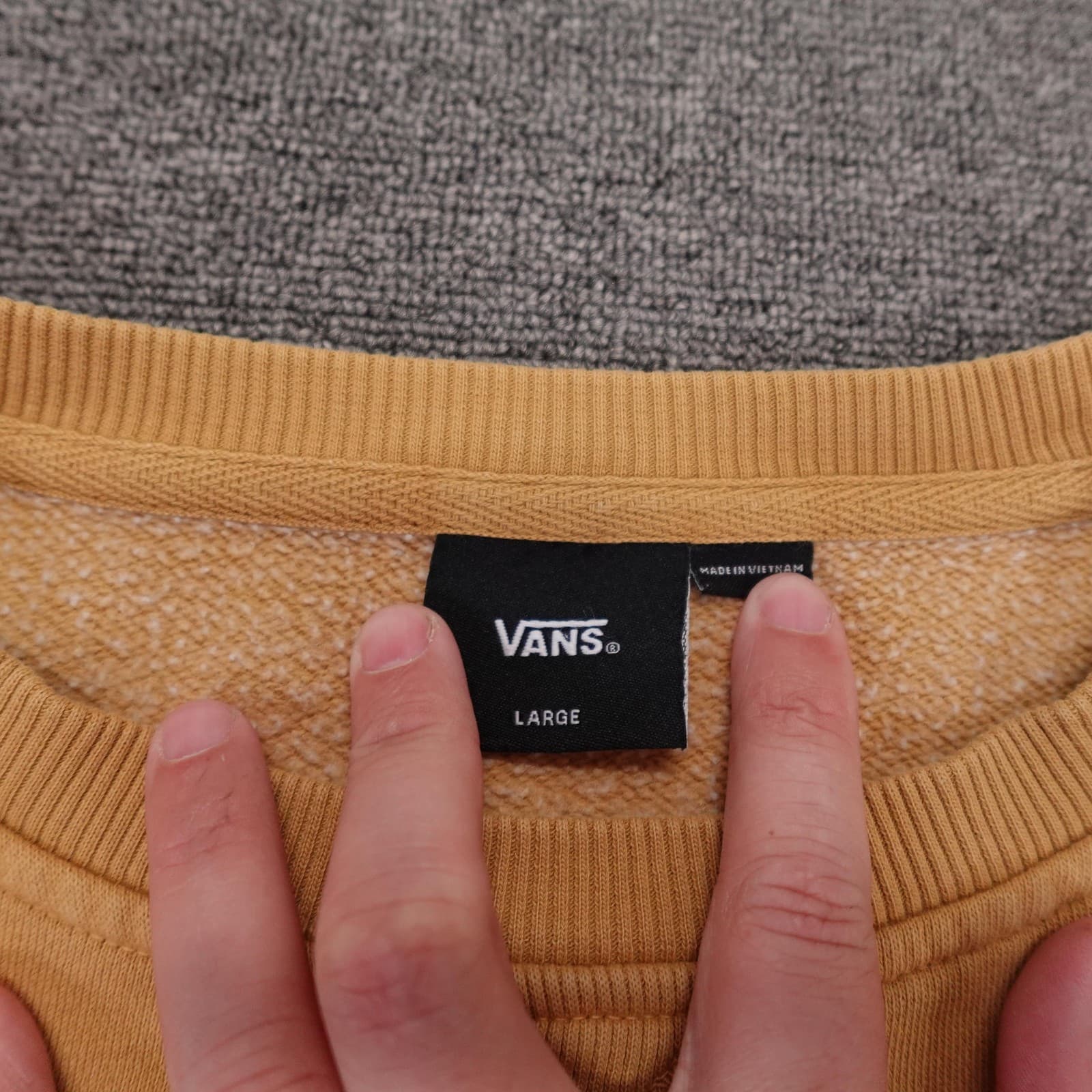 Vans Sweatshirt Womens Large Yellow Off The Wall Crest Fleece Pullover Graphic - Thumbnail 3