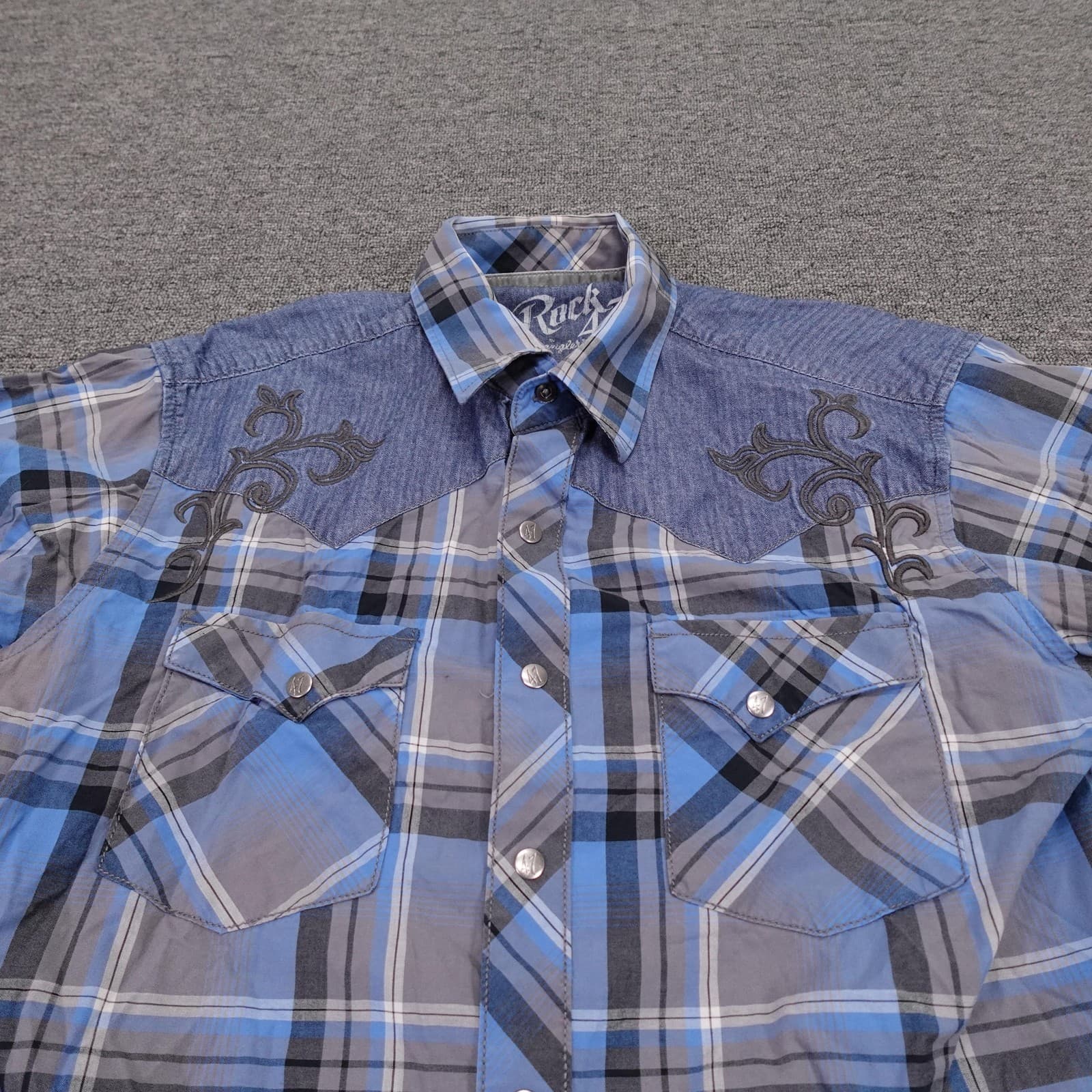 Wrangler Rock 47 Shirt Mens Small Blue Plaid Western Snap Long Sleeve Casual - Thumbnail 2