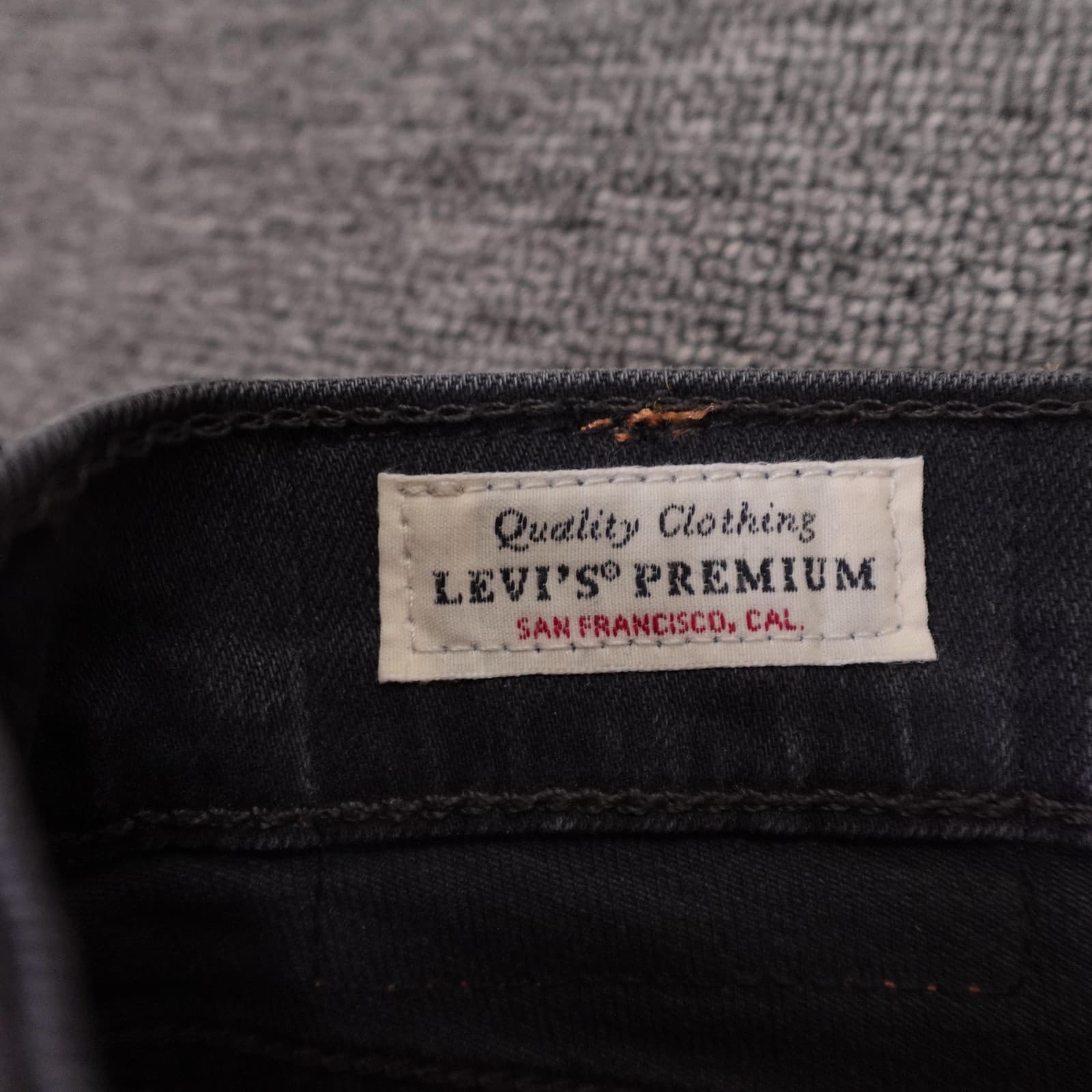 Levis 724 High Rise Straight Jeans Womens 26 Black Charcoal Premium Denim 26x30 - Thumbnail 4