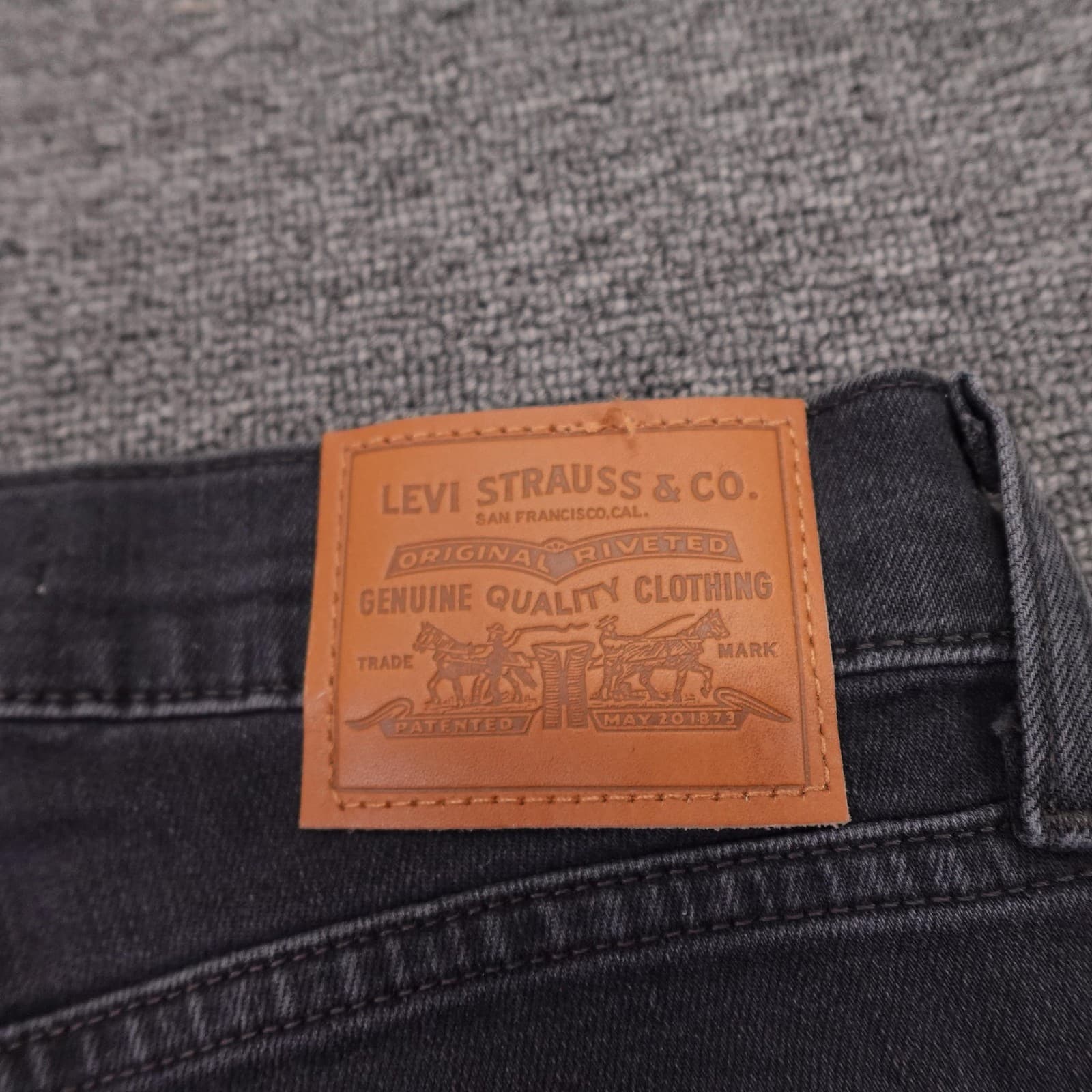 Levis 724 High Rise Straight Jeans Womens 26 Black Charcoal Premium Denim 26x30 - Thumbnail 5