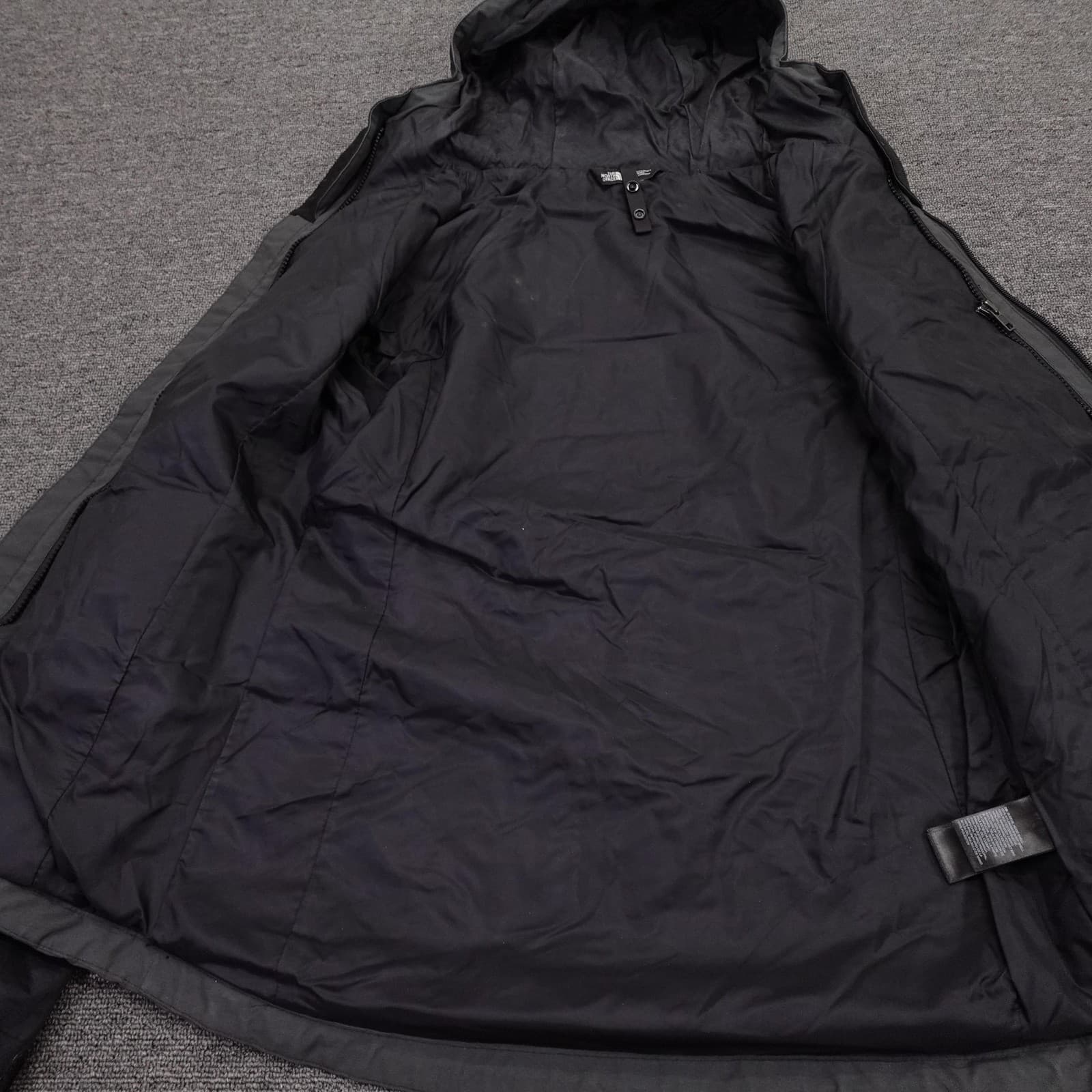 The North Face Jacket Womens Small Gray Black DryVent Hooded Triclimate Shell - Thumbnail 4