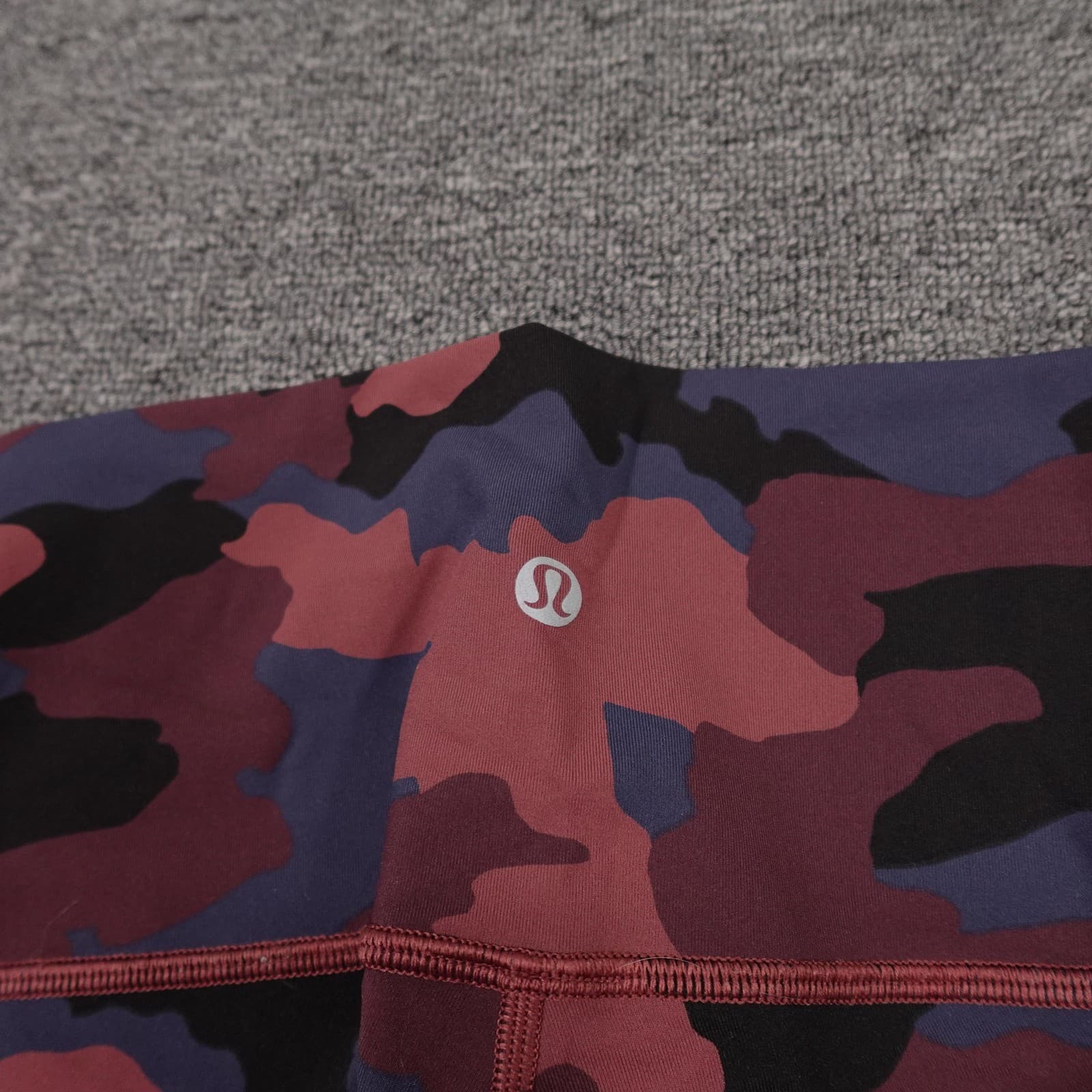 Lululemon Leggings Womens 4 Multicolor Camo Mid Rise Ankle Wunder Under LW5BTES - Thumbnail 3