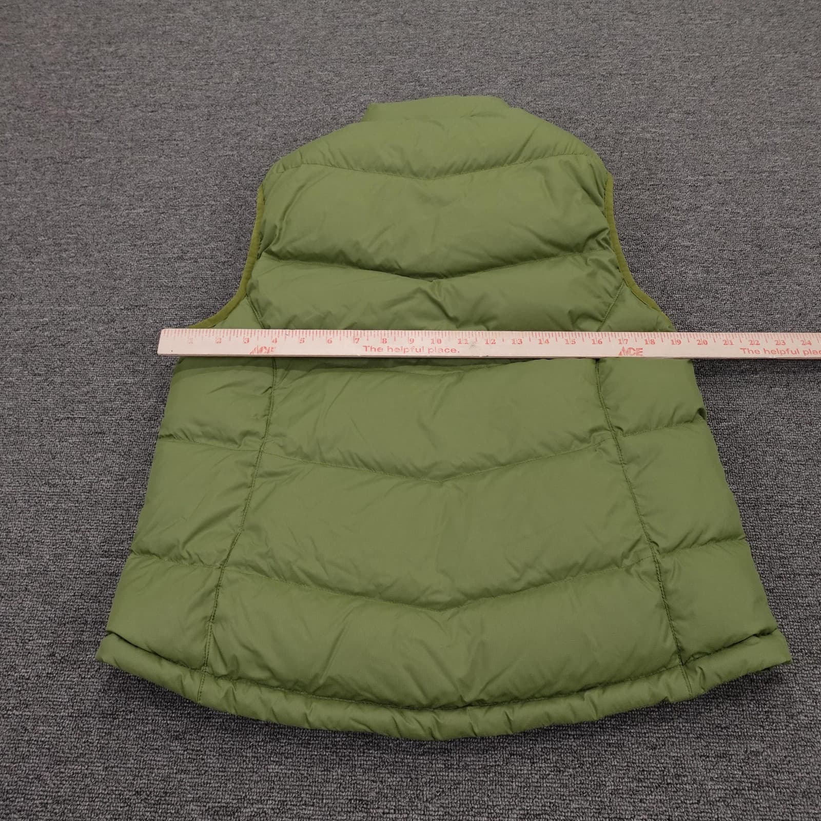 L.L.Bean Vest Womens Medium Green Down Puffer Snap Front Quilted Warm Outdoor - Thumbnail 5