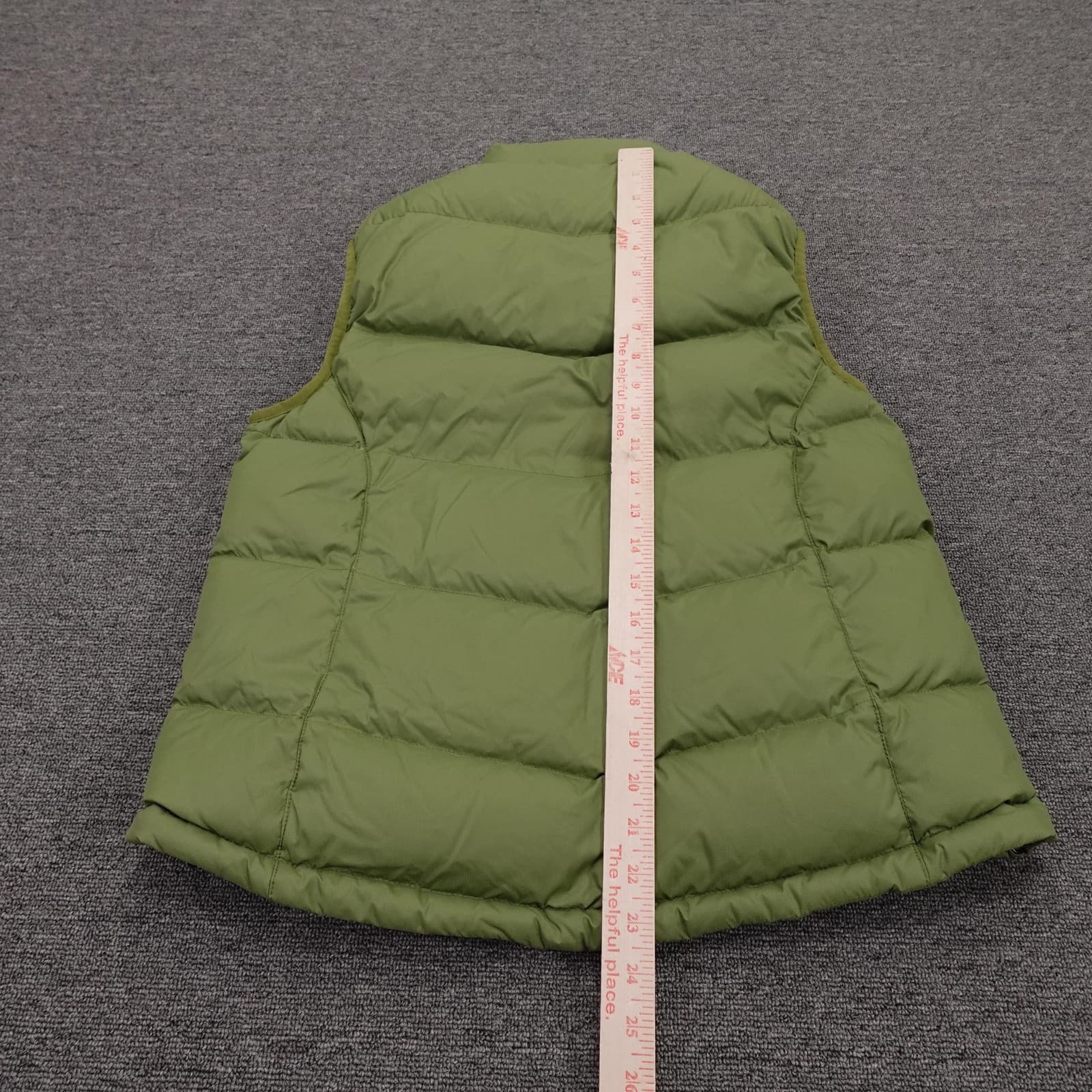 L.L.Bean Vest Womens Medium Green Down Puffer Snap Front Quilted Warm Outdoor - Thumbnail 6