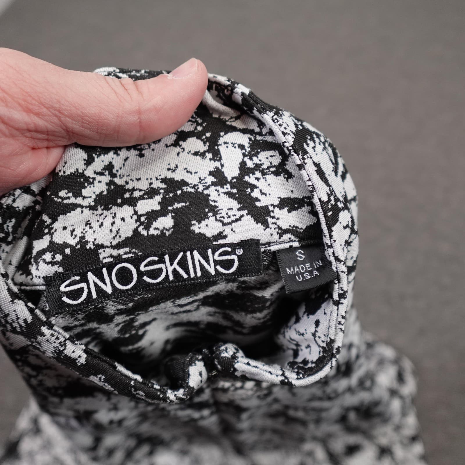 Sno Skins Pullover Shirt Womens Small Black White Print 1/4 Zip Mock Neck Ski - Thumbnail 2