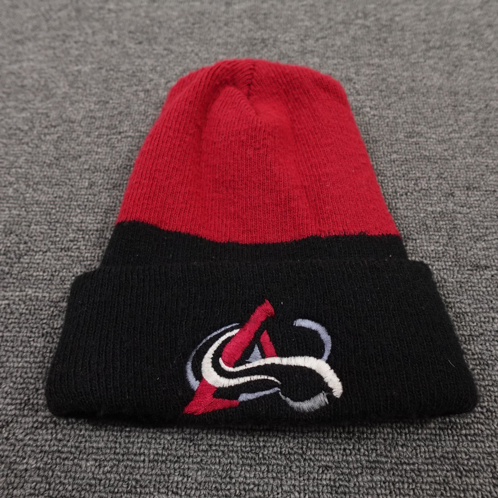 Vintage Colorado Avalanche Hat Beanie Knit Mens One Size Red Black NHL Hockey