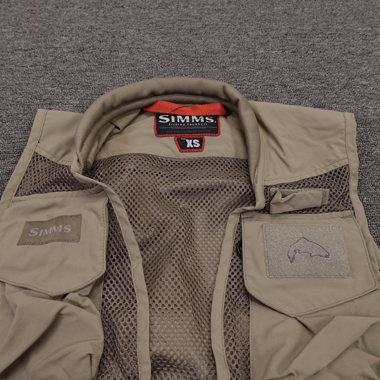 Simms Vest Mens XS Beige Nylon Mesh Fishing Utility Multi Pocket Buckle Gear - Thumbnail 2