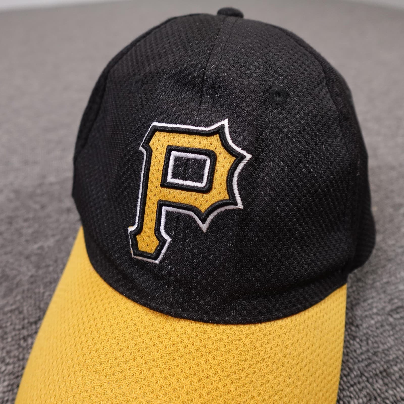 Pittsburgh Pirates Hat Cap Strap Back One Size Black MLB Baseball Bwm Global - Thumbnail 2