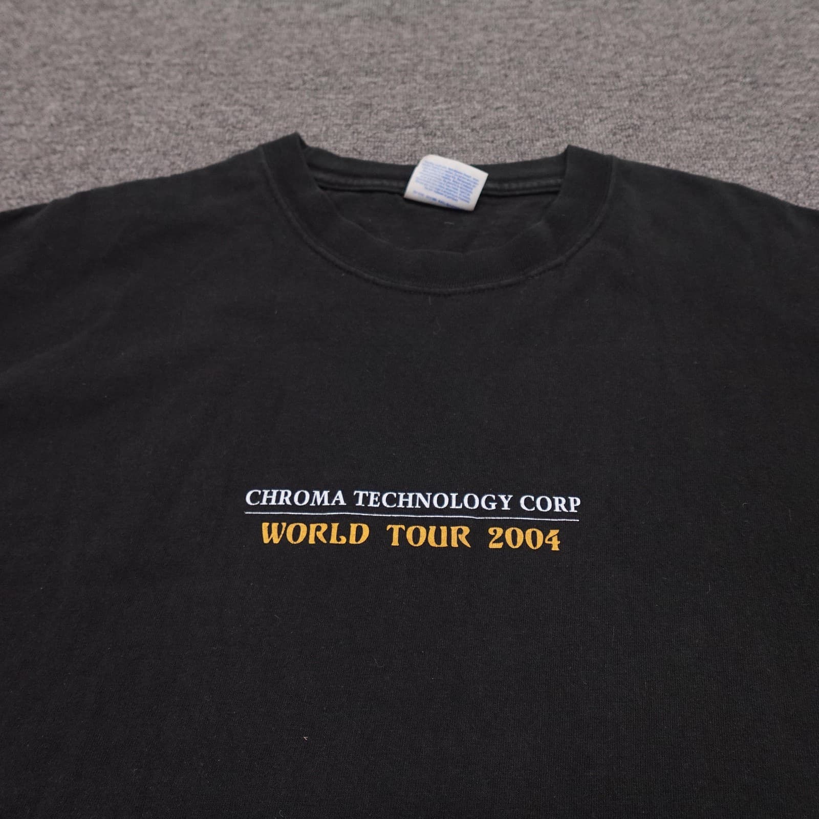 Vintage Chroma Technology Corp Shirt Mens Large World Tour 2004 Graphic Tee - Thumbnail 2