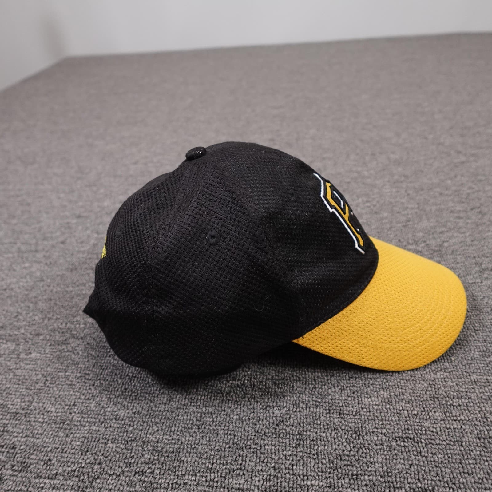 Pittsburgh Pirates Hat Cap Strap Back One Size Black MLB Baseball Bwm Global - Thumbnail 6