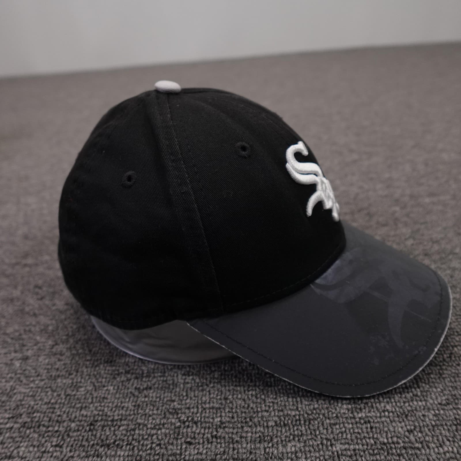 Chicago White Sox Hat Cap Snap Back Boys One Size Black MLB Baseball New Era - Thumbnail 4