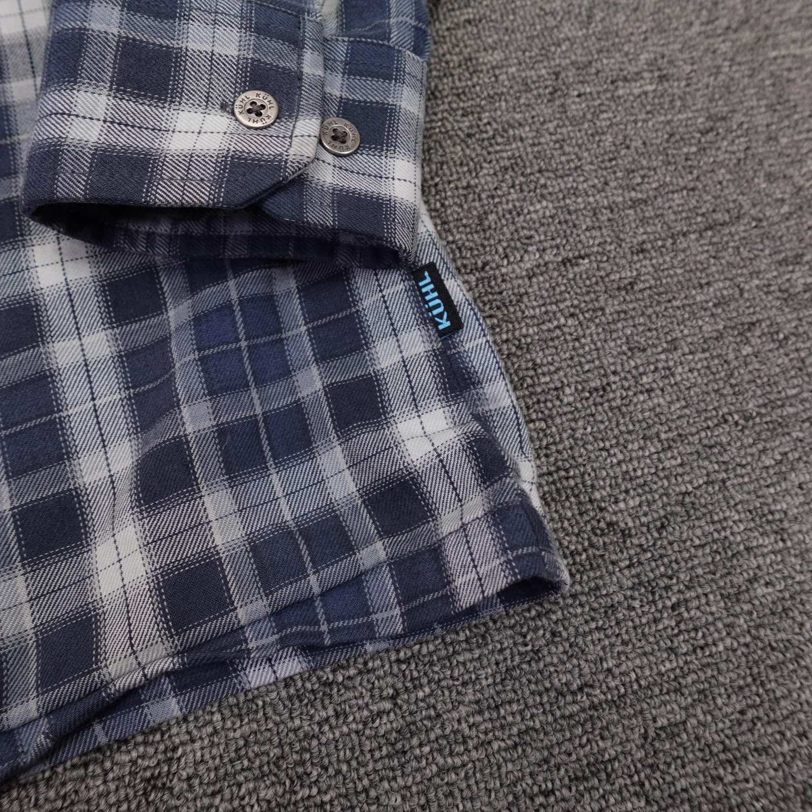 Kuhl Shirt Mens Medium Blue Plaid Flannel Long Sleeve Button Up Hiking Outdoor - Thumbnail 2
