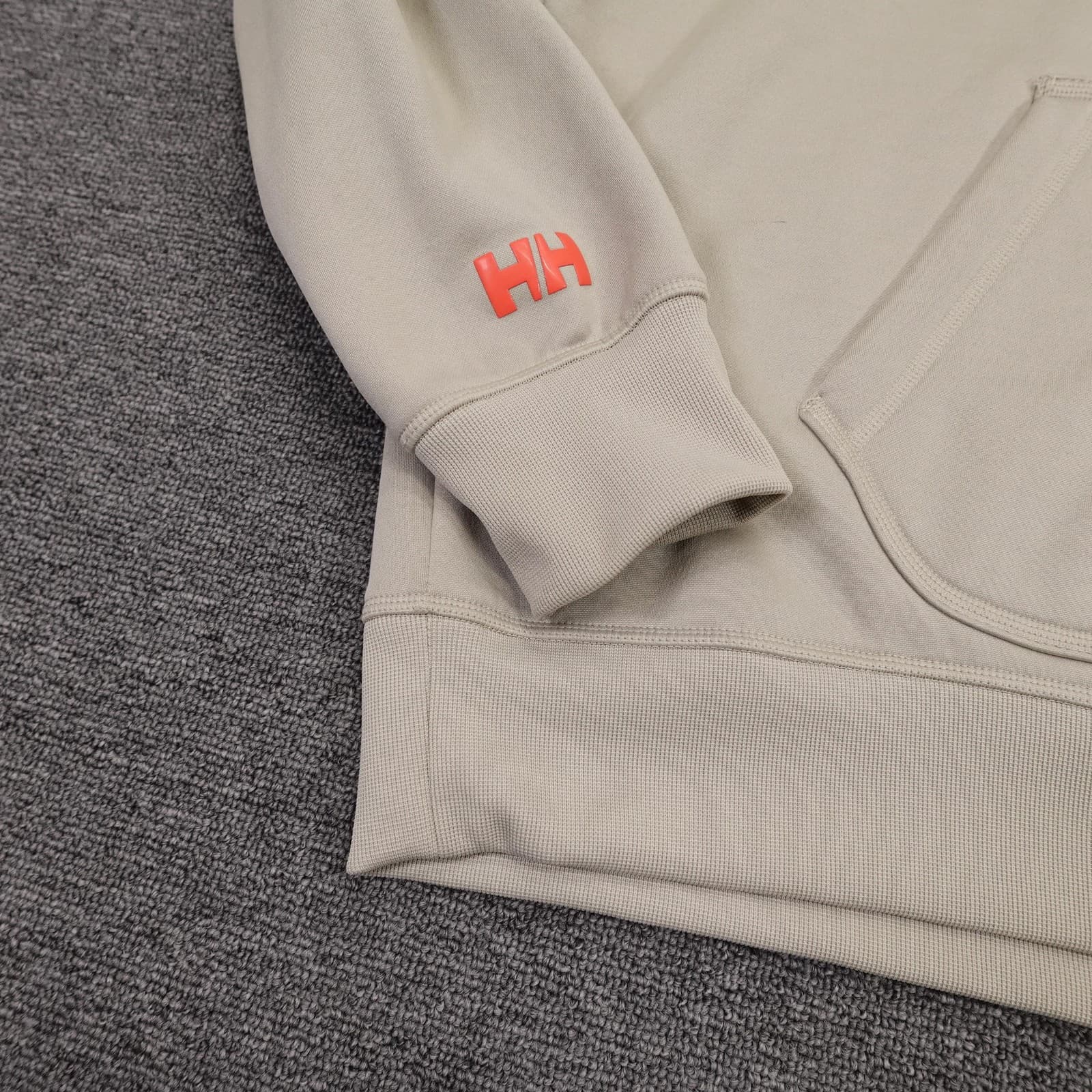 Puma X Helly Hansen Hoodie Mens Large Beige Sherpa Fleece Pullover Graphic - Thumbnail 2